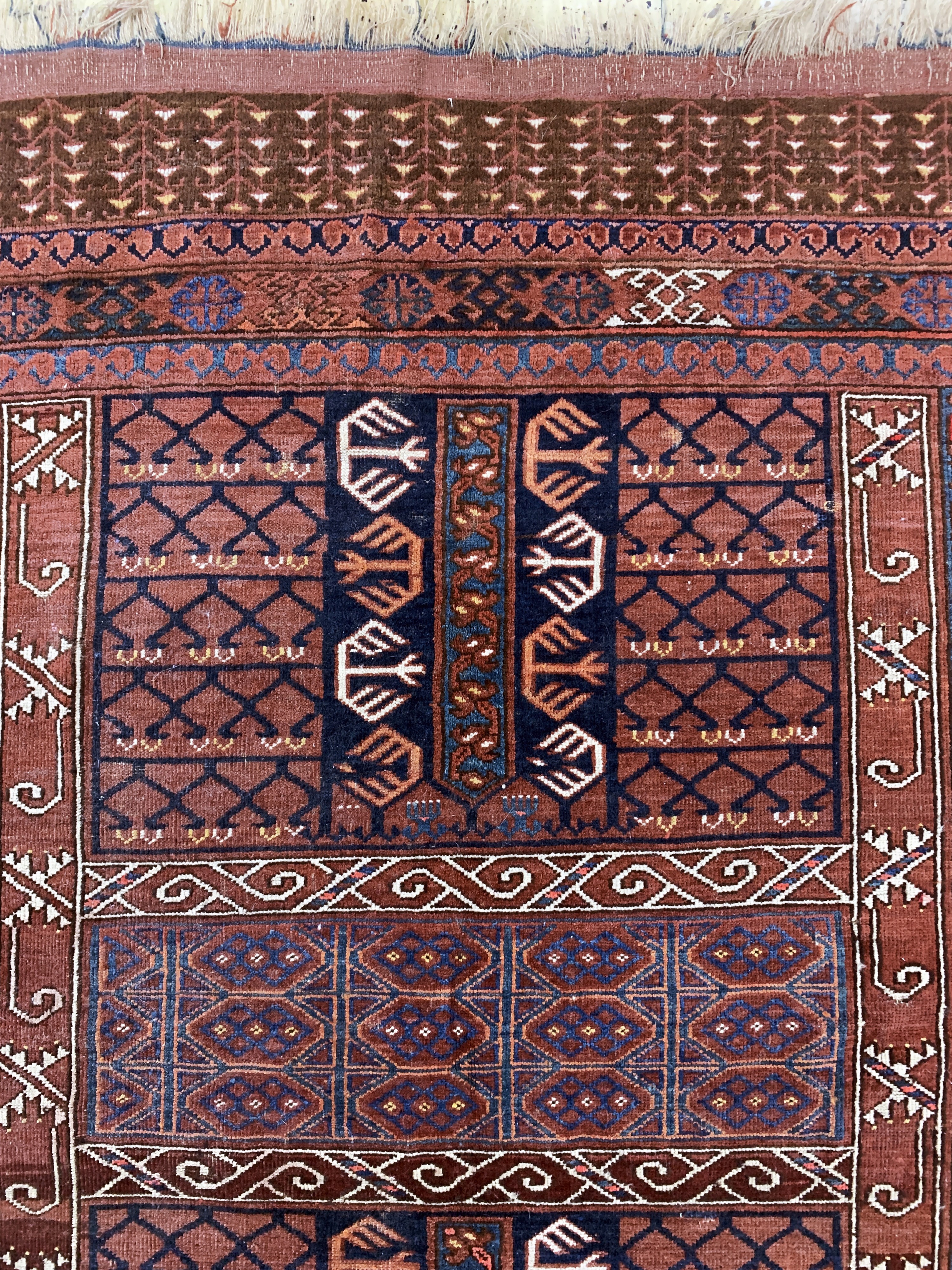 Detail c: Ersari"Engsi"antik, Turkmenistan, 19.Jhd, Wolle auf Wolle, ca. 185 x 140 cm, EHZ: 2-3