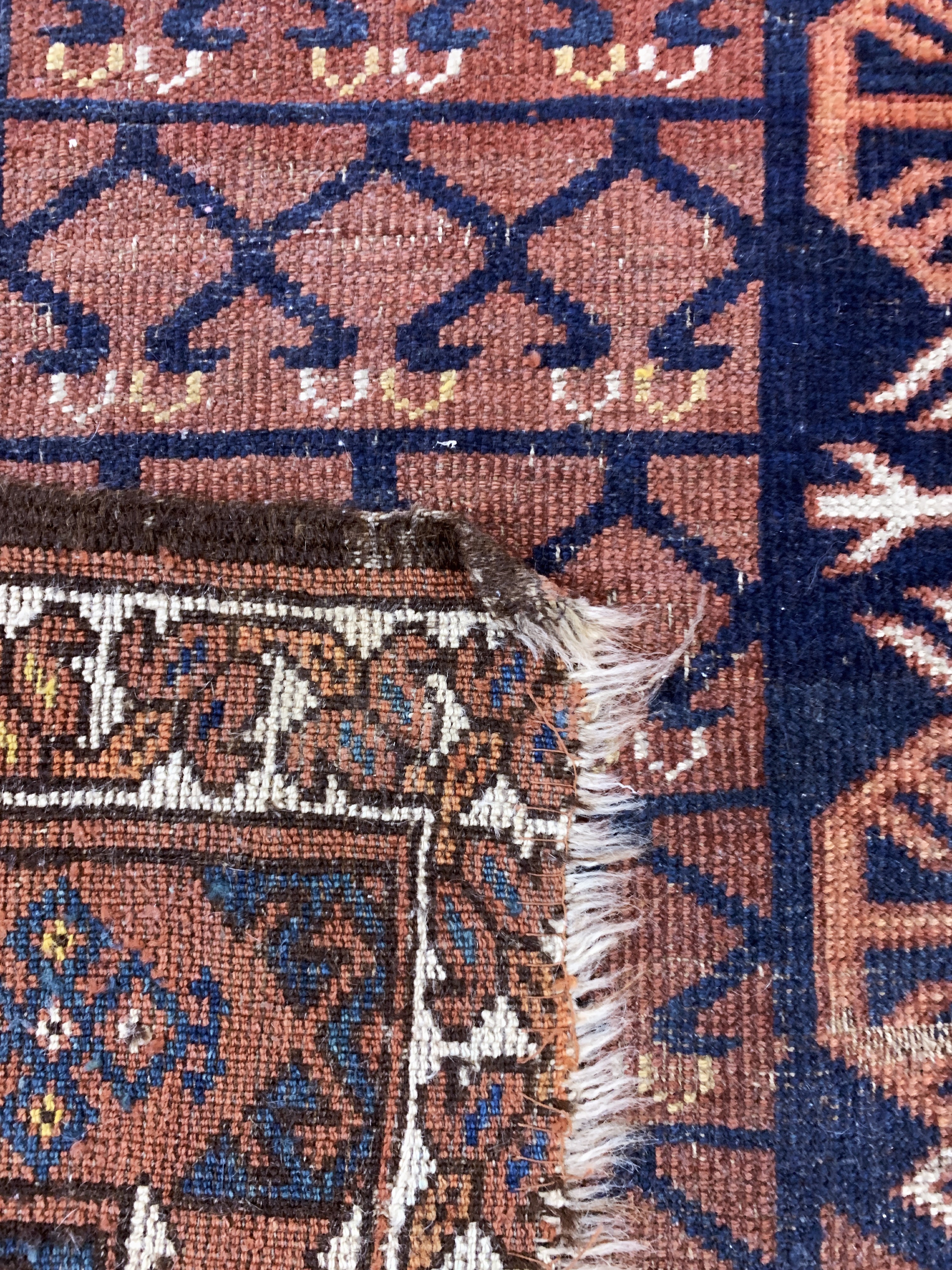 Detail e: Ersari"Engsi"antik, Turkmenistan, 19.Jhd, Wolle auf Wolle, ca. 185 x 140 cm, EHZ: 2-3