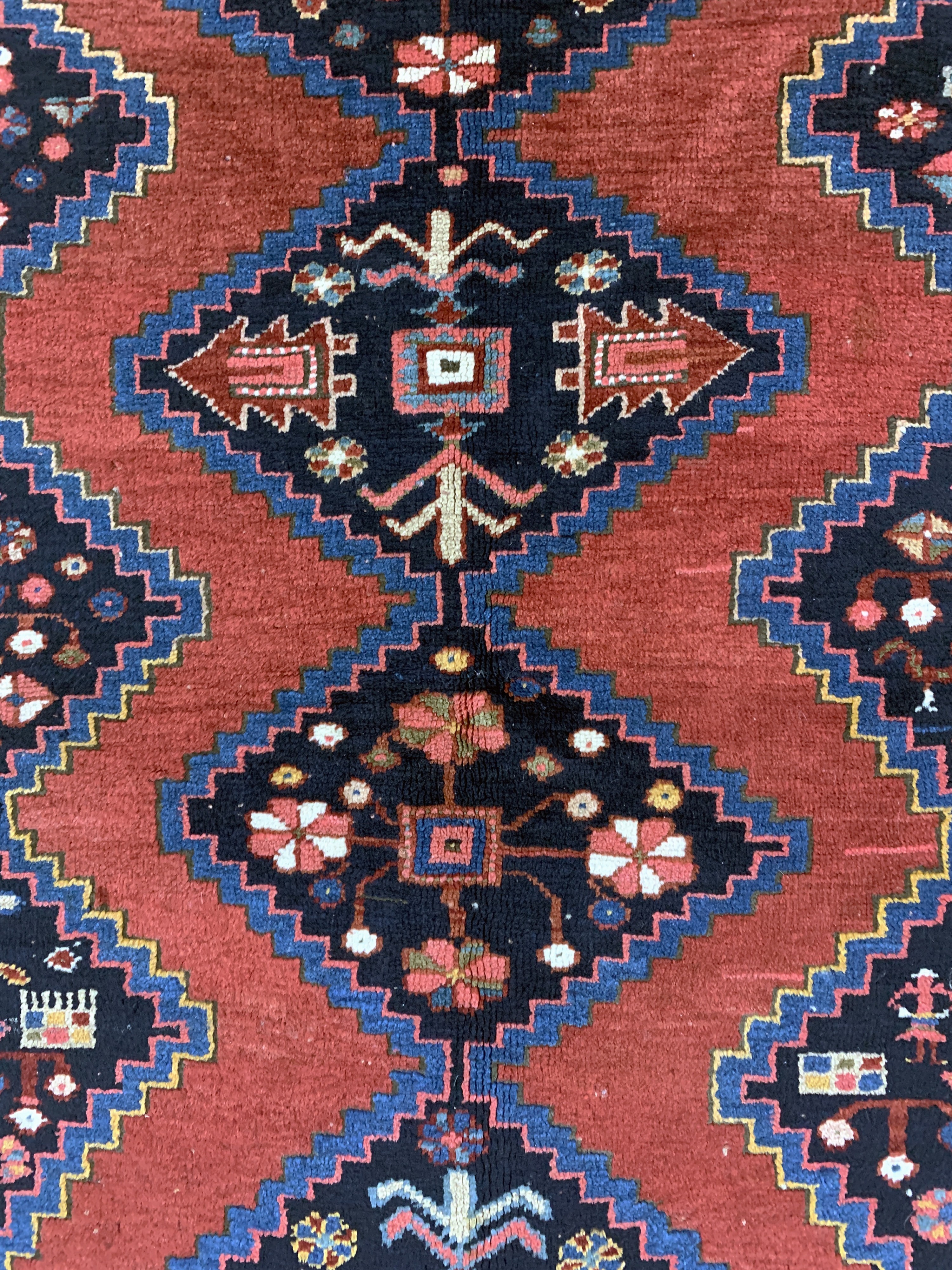 Detail d: Karabagh antik, Kaukasus, um 1900, Wolle auf Wolle, ca. 192 x 134 cm, EHZ: 2