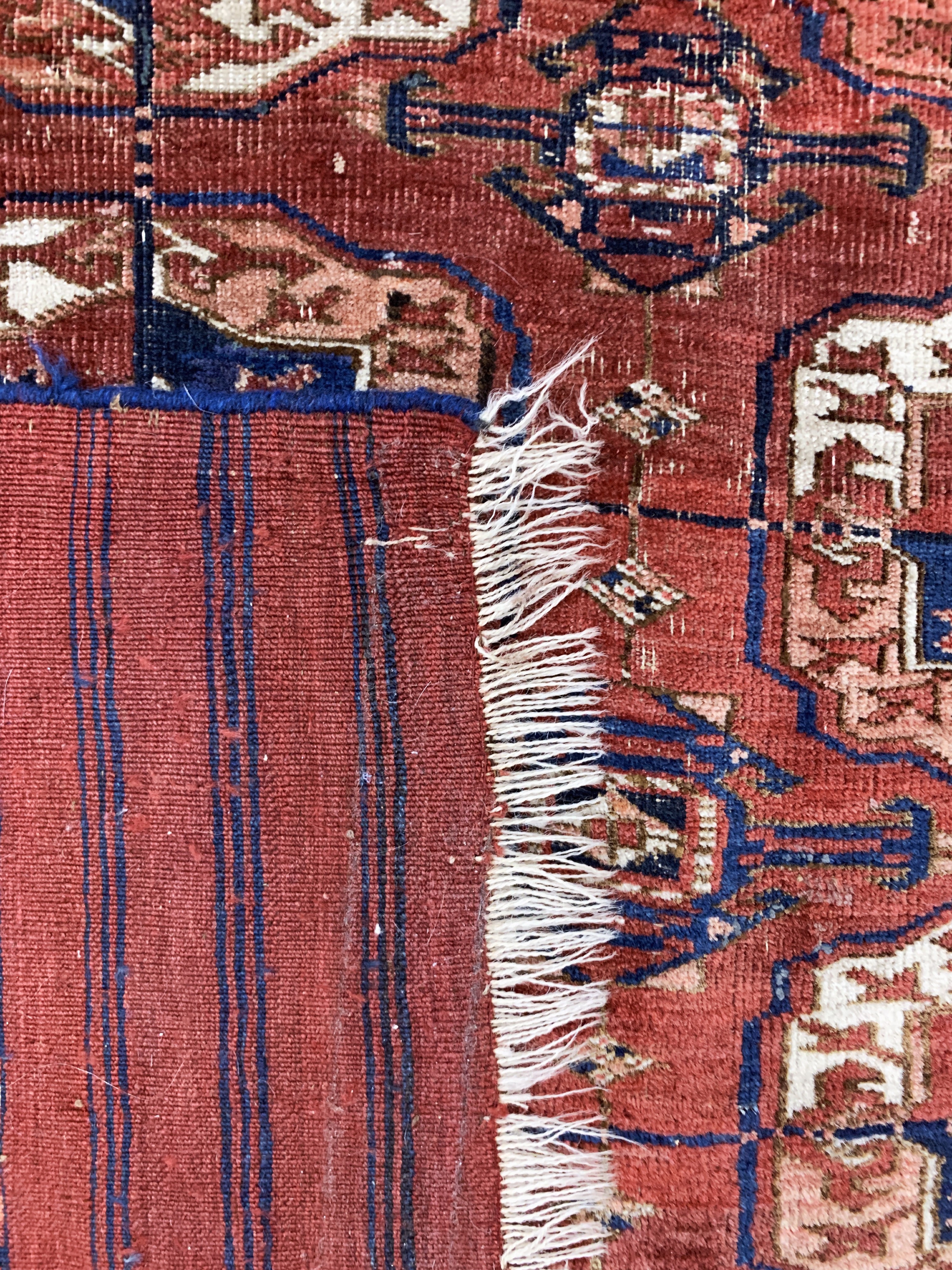 Detail i: Tekke"Hauptteppich"antik, Turkmenistan, 19.Jhd, Wolle auf Wolle, ca. 280 x 217 cm, EHZ: 3(restauriert)