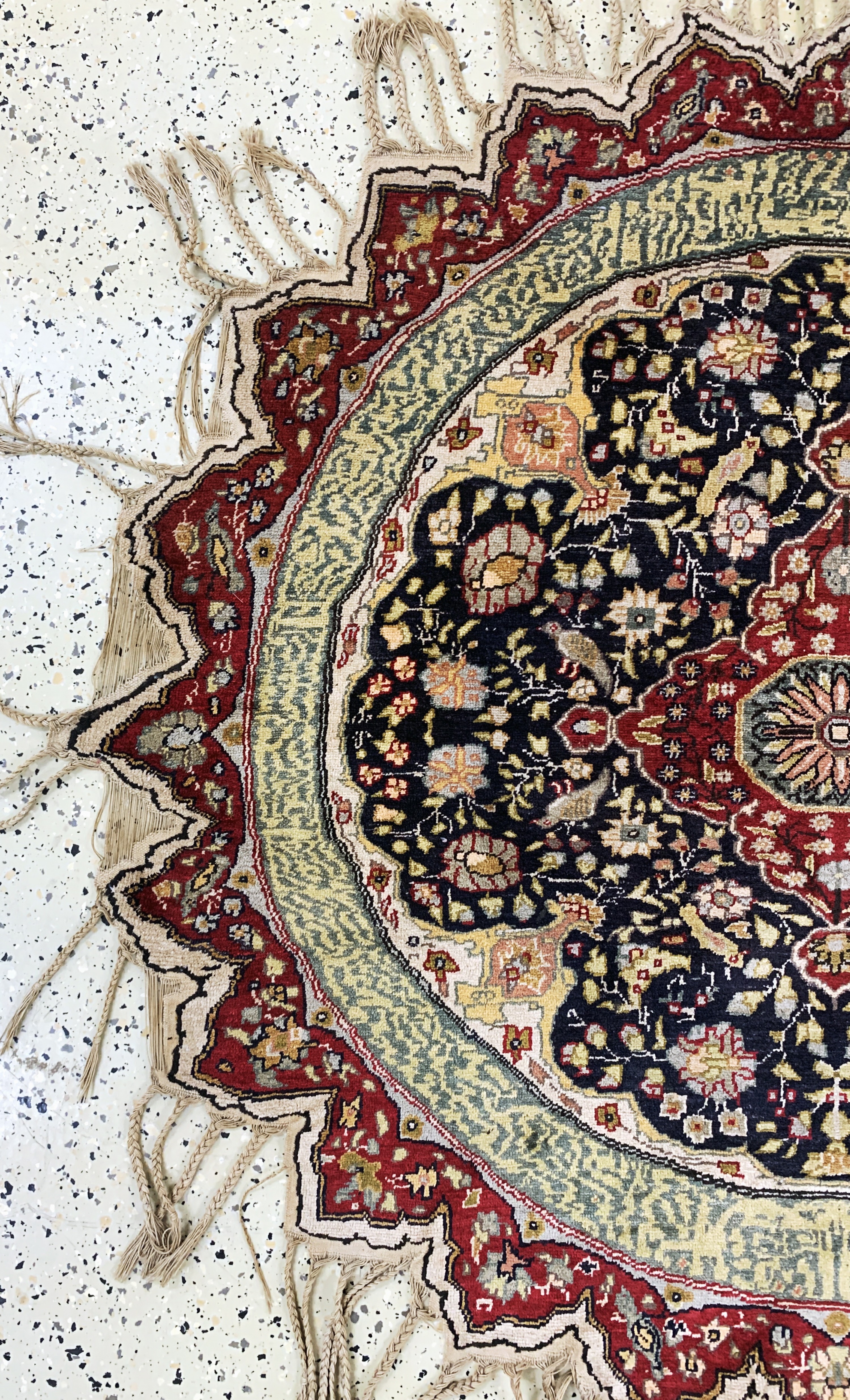 Detail b: Kayseri antik, Türkei, um 1900, Wolle auf Baumwolle, Durchmesser:ca. 130 cm, EHZ: 2