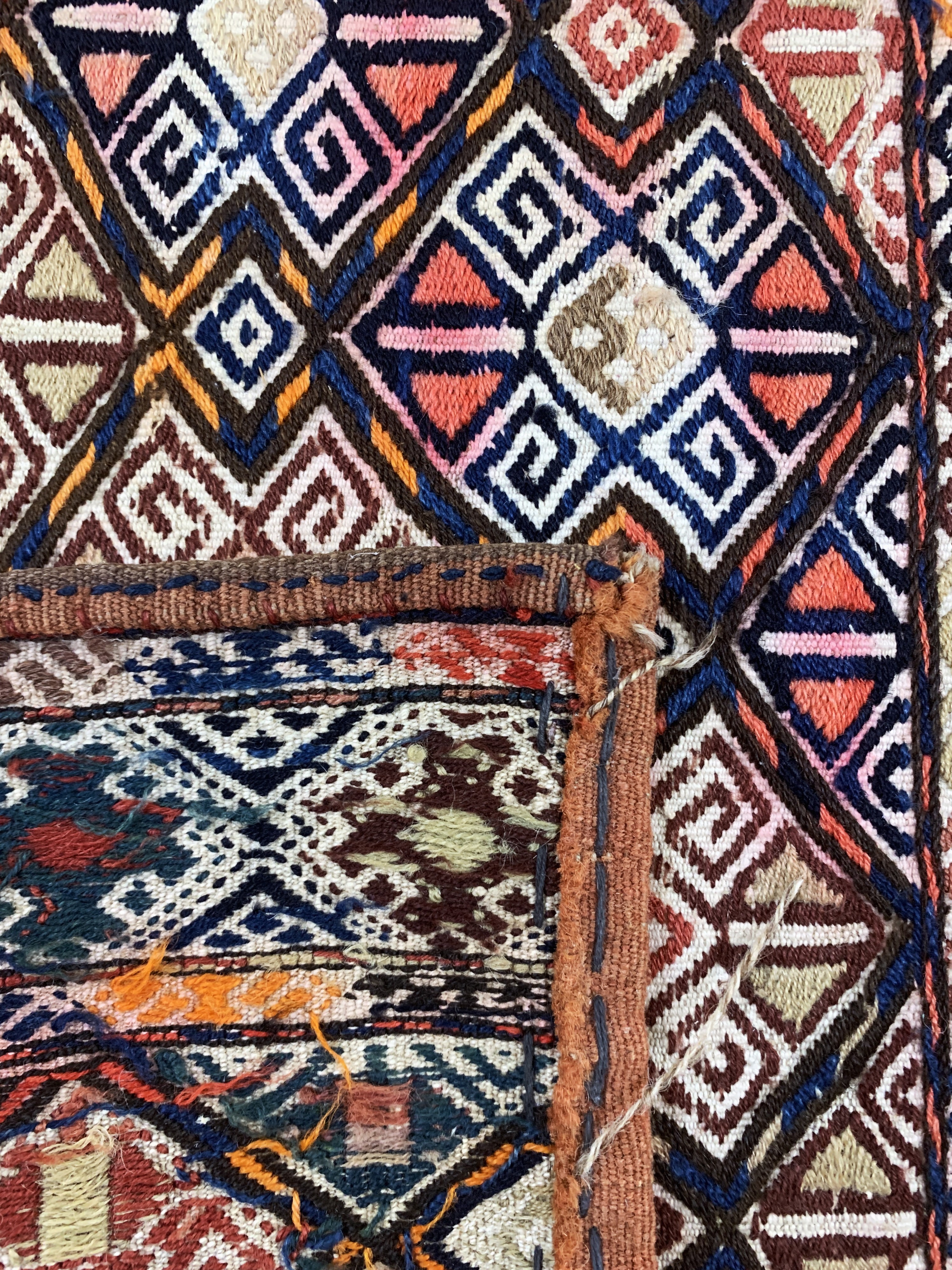 Detail d: Offene Mafrasch, Türkei, Anfang 20.Jhd, Wolle auf Wolle, ca. 294 x 53 cm, EHZ: 2