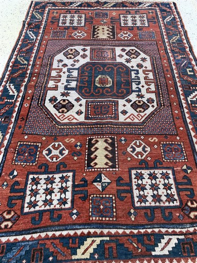27093845f - ´Karachoph-Kazak´antik, Kaukasus, 19.Jhd, Wolle auf Wolle, ca. 215 x 150 cm, EHZ: 2-3 ...