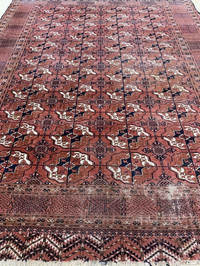 27093873h - Tekke#´main carpet#´antique, Turkmenistan, 19th century, wool on wool, approx. 290 x 225 ...