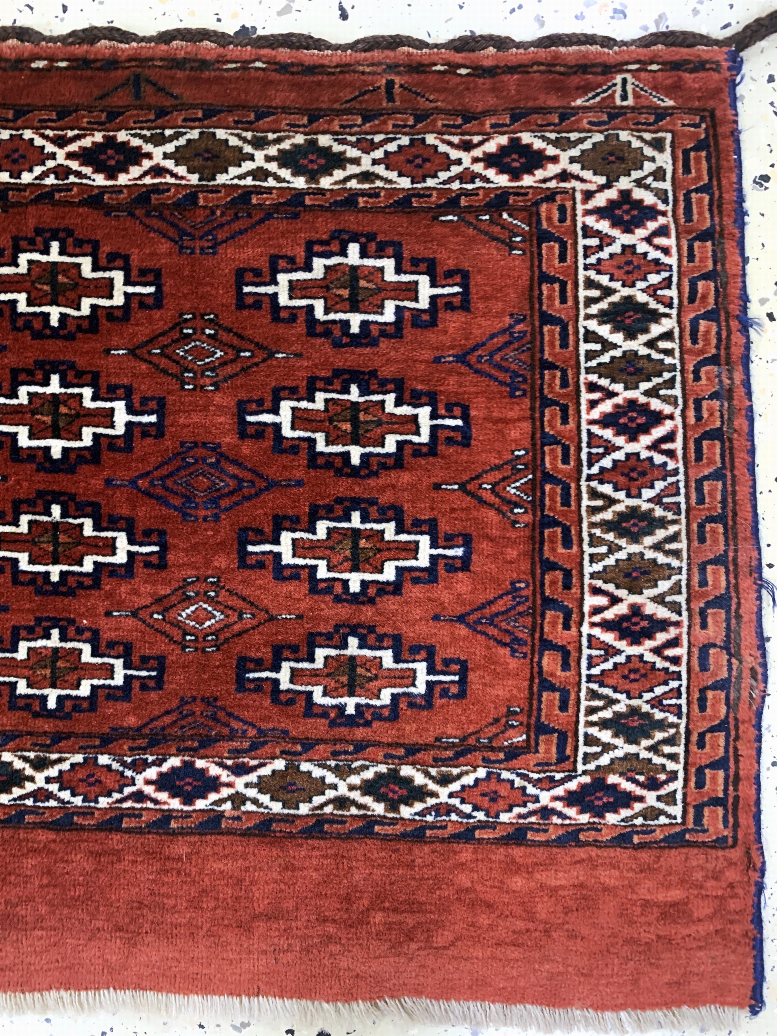 Detail a: 2 Lots Tekke Tschowal, Turkmenistan, um 1900, Wolle auf Wolle, ca. 116 x 73 cm, EHZ: 2