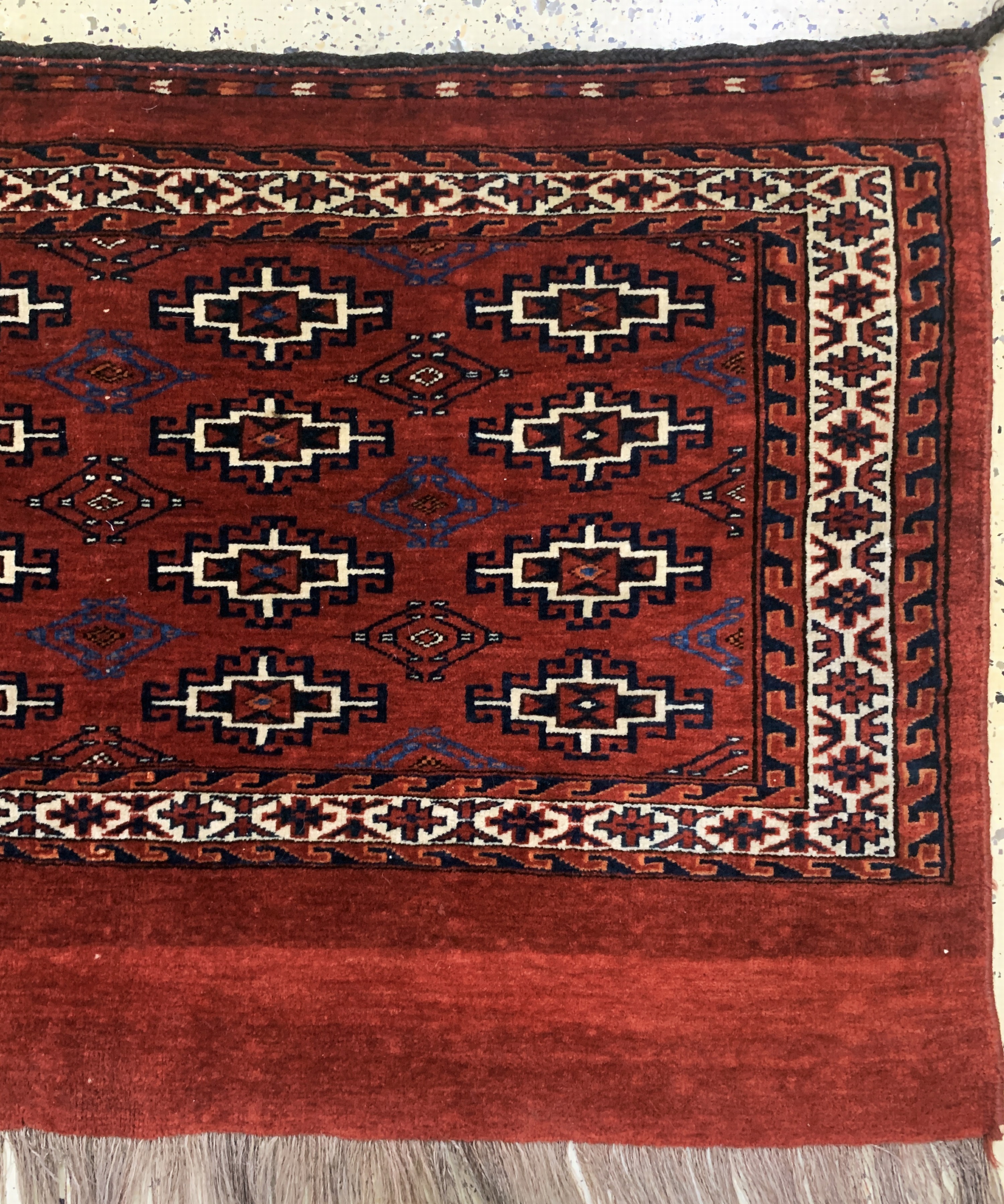 Detail d: 2 Lots Tekke Tschowal, Turkmenistan, um 1900, Wolle auf Wolle, ca. 116 x 73 cm, EHZ: 2