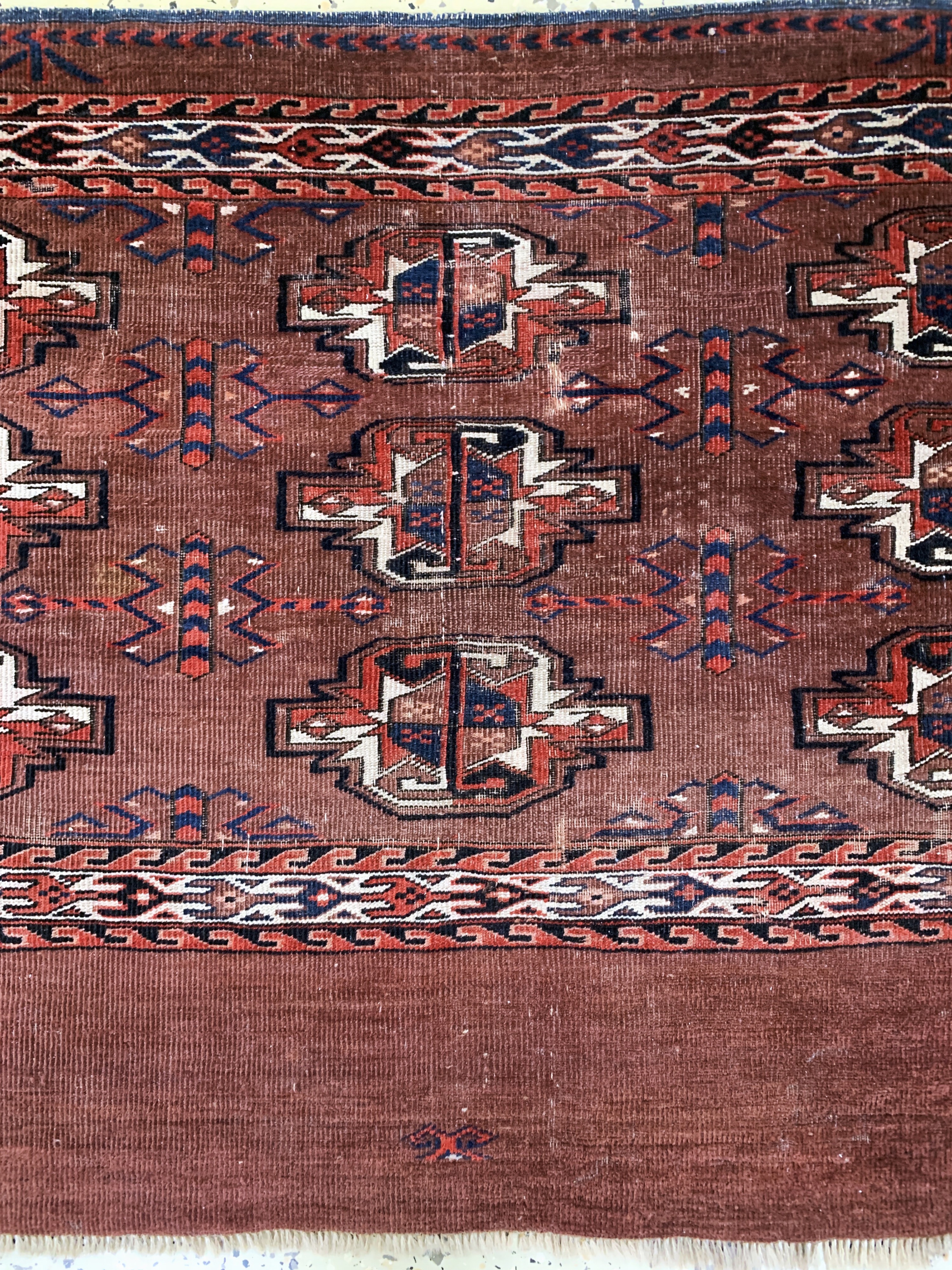 Detail b: Tekke Tschowal antik, Turkmenistan, 19.Jhd,Wolle auf Wolle, ca. 123 x 76 cm, EHZ: 4