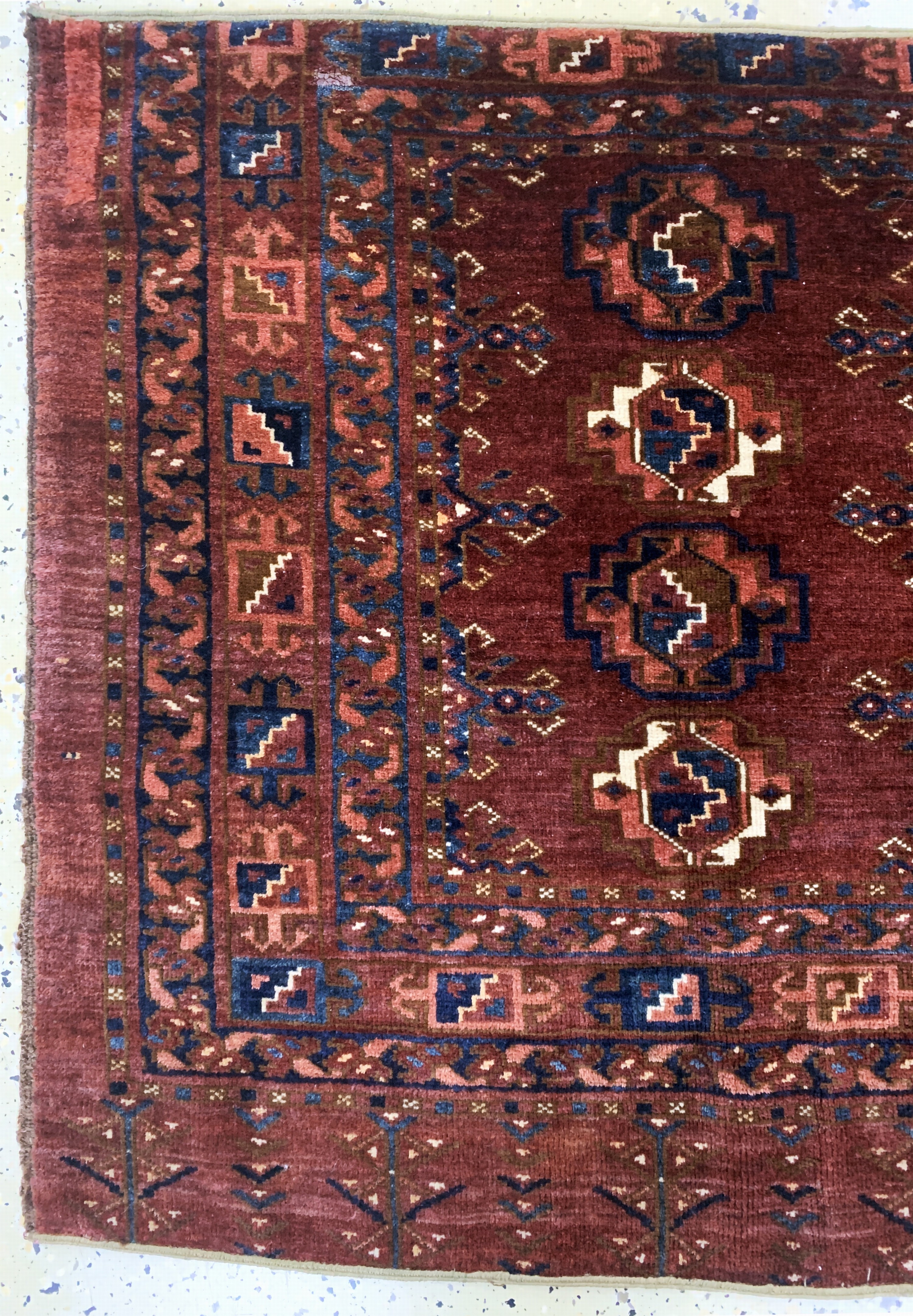 Detail c: Tekke Tschowal antik, Turkmenistan, 19.Jhd,Wolle auf Wolle, ca. 150 x 79 cm, EHZ: 3(restauriert)