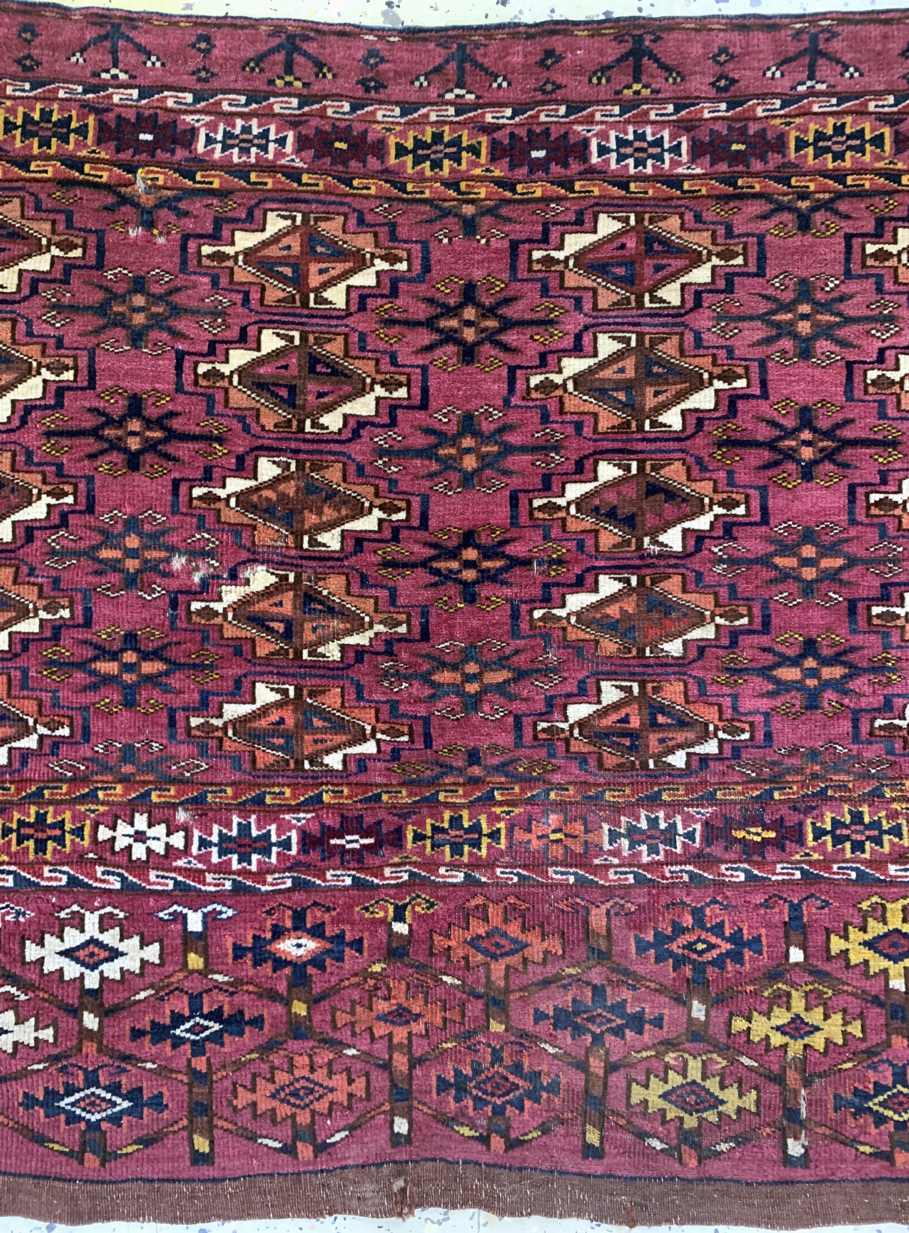 Detail b: Tekke Tschowal antik, Turkmenistan, um 1900, Wolle auf Wolle, ca. 122 x 78 cm, EHZ: 4