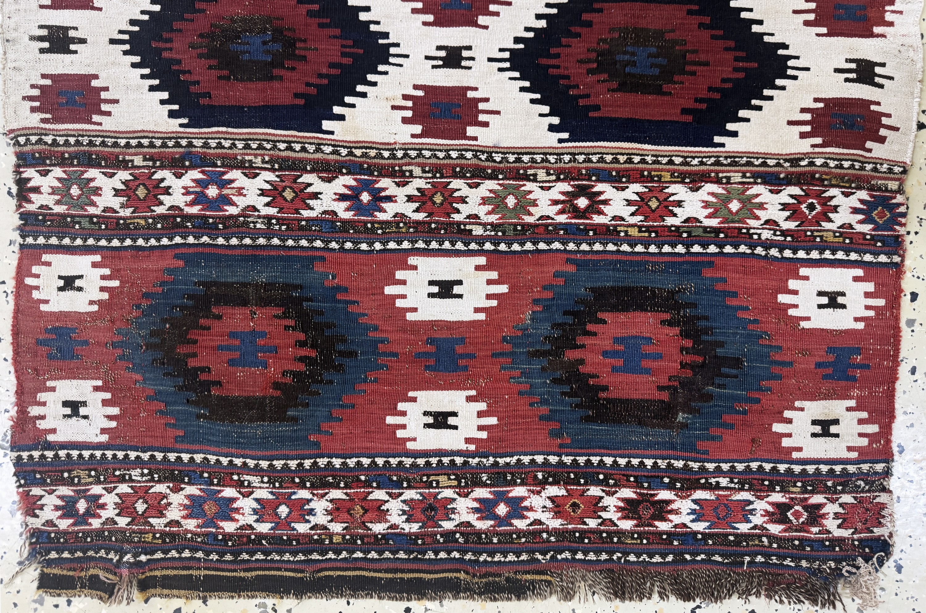 Detail b: Shahsawan Mafraschteil antik, Persien, um 1900, Wolle auf Wolle, ca. 85 x 72 cm, EHZ: 3