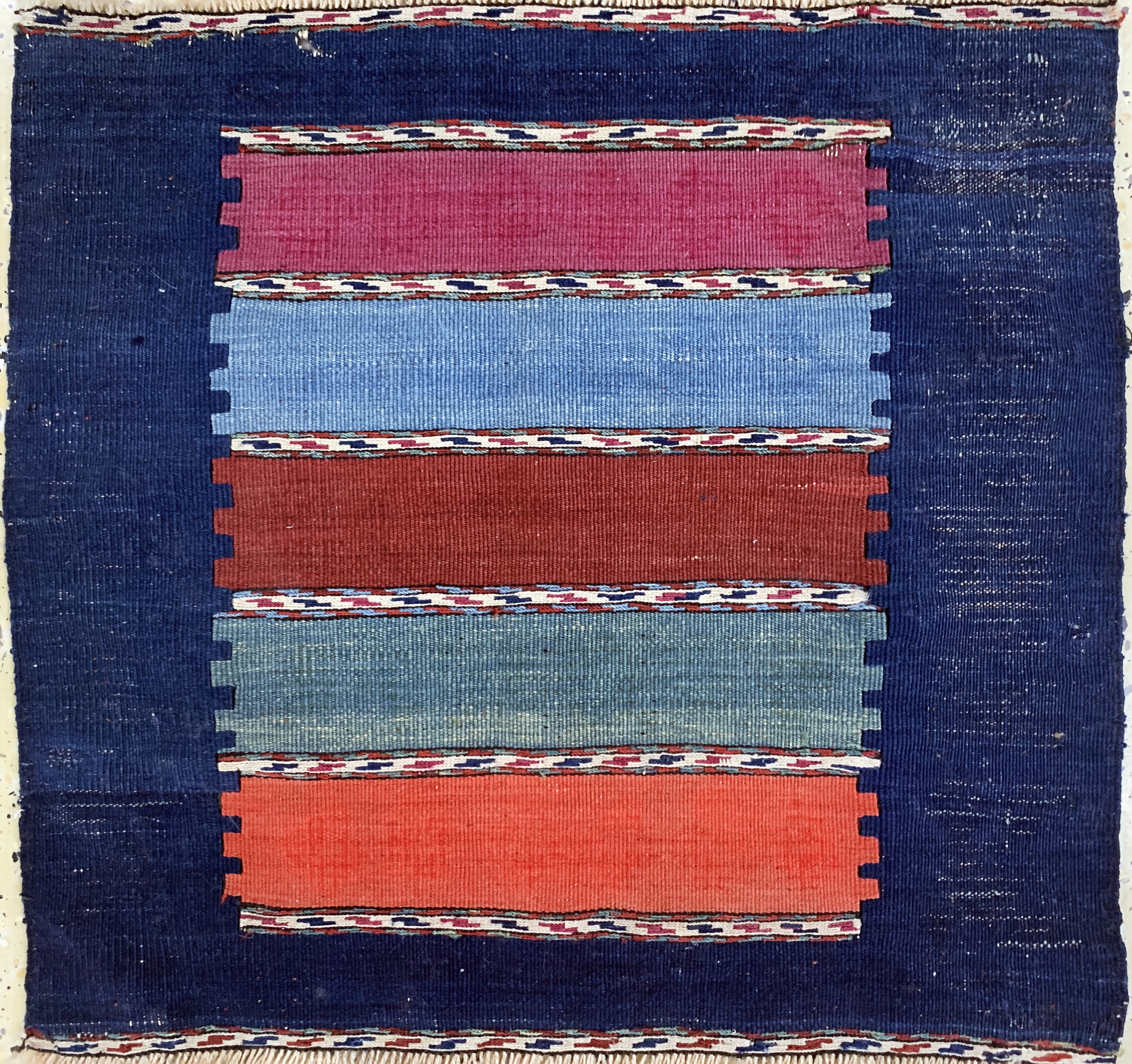 Detail a: 3 Lots Kelim-Taschenfront, Persien & Turkei, um 1900, Wolle auf Wolle, ca. 55 x 55 cm, EHZ: 2