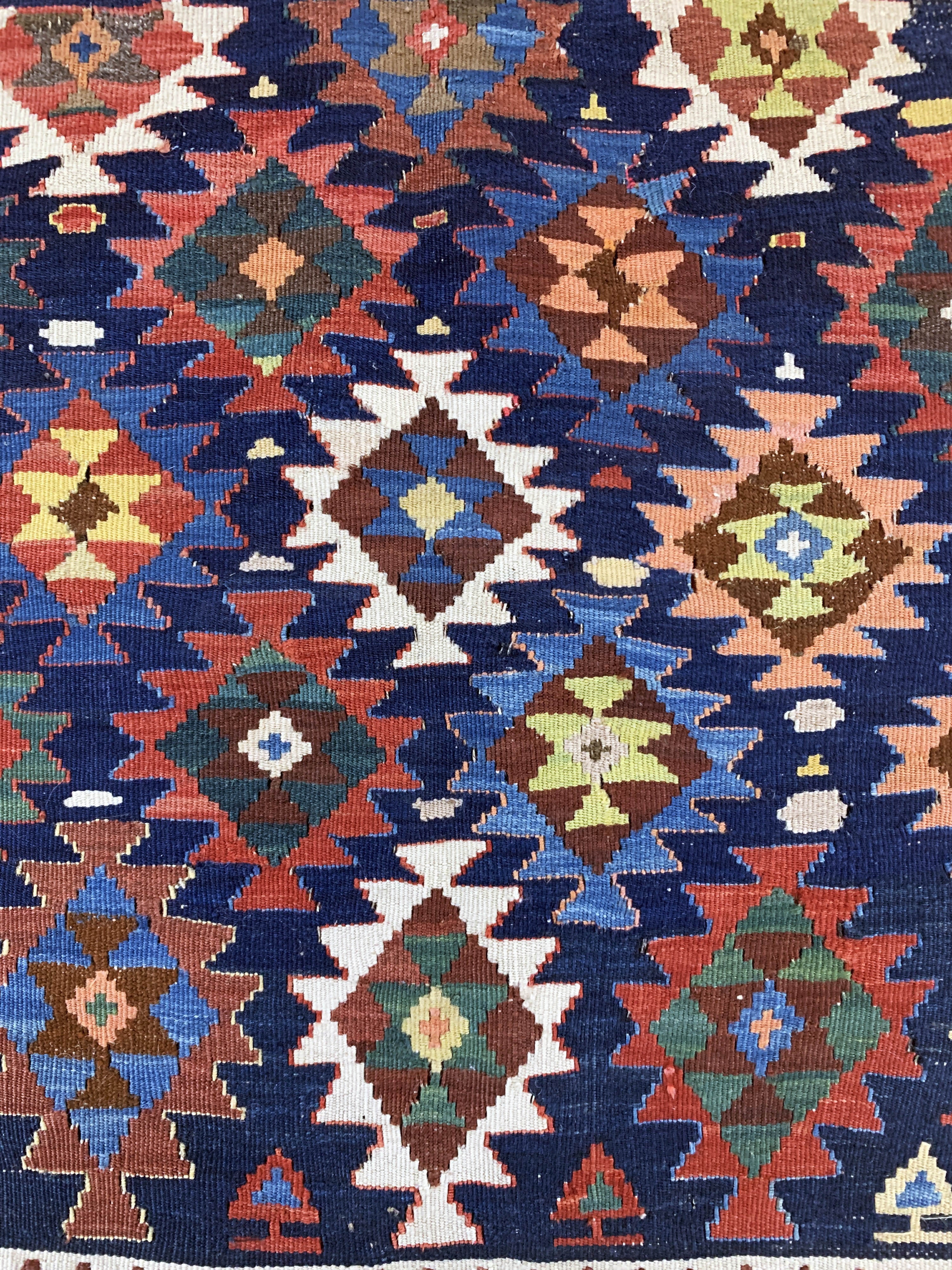 Detail e: 3 Lots Kelim-Taschenfront, Persien & Turkei, um 1900, Wolle auf Wolle, ca. 55 x 55 cm, EHZ: 2