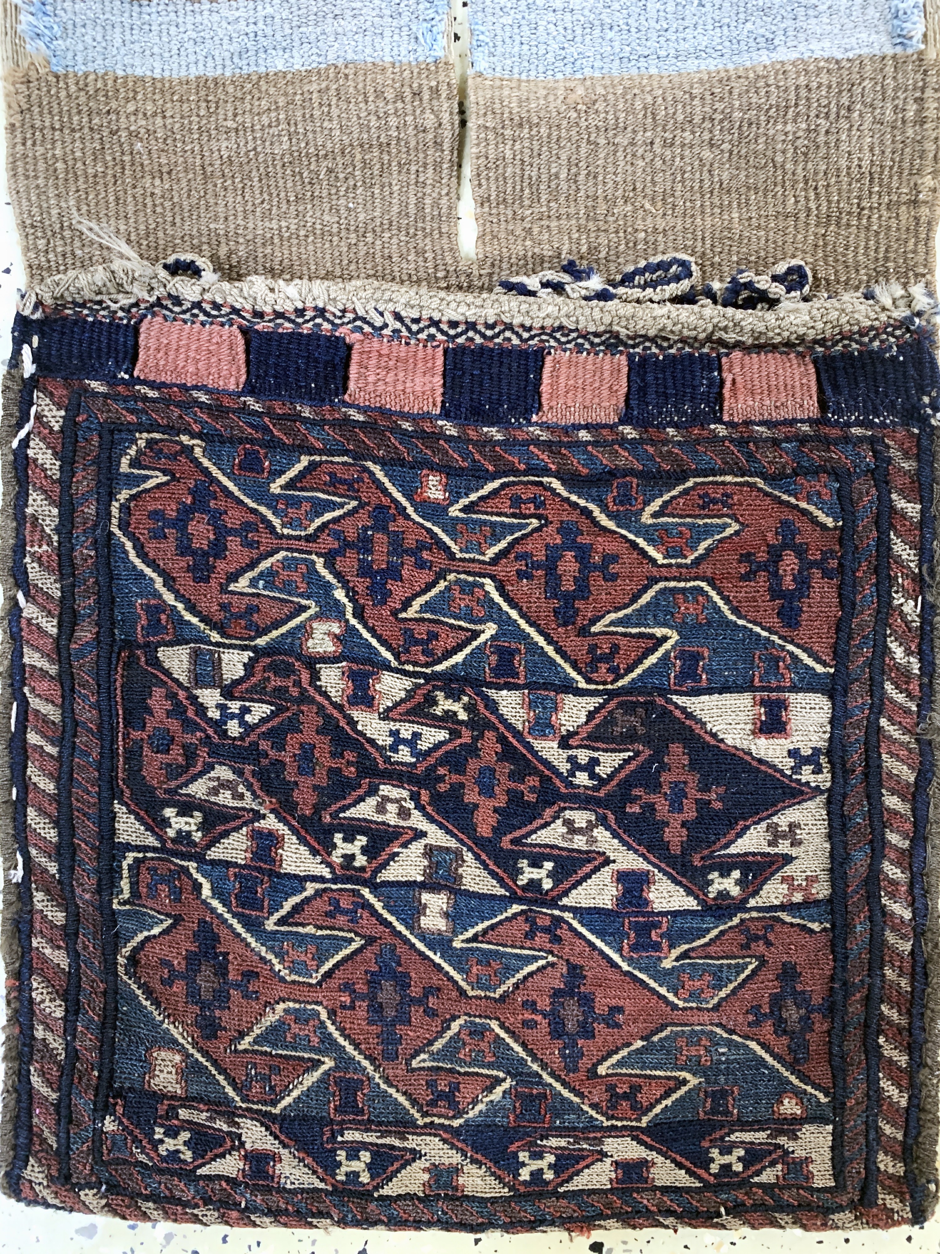 Detail b: Kelim Doppeltasche antik, Kaukasus, 19.Jhd,Wolle auf Wolle, ca. 100 x 40 cm, EHZ: 2-3