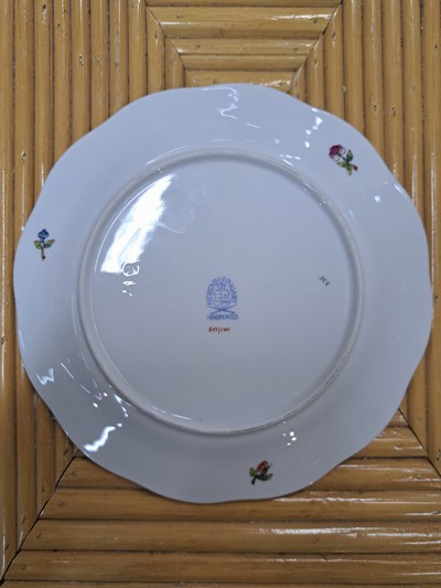 27093900k - Kaffeeservice und Zubehör, Herend, Viktoria, 20. Jh., Kaffeekanne, Zuckerdose und ...