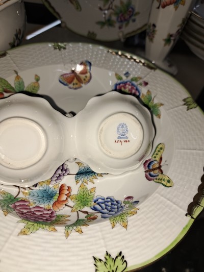 27093901g - Speiseservice, Herend, Viktoria, 6 Speiseteller, 6 Suppenteller, Sauciere, ...