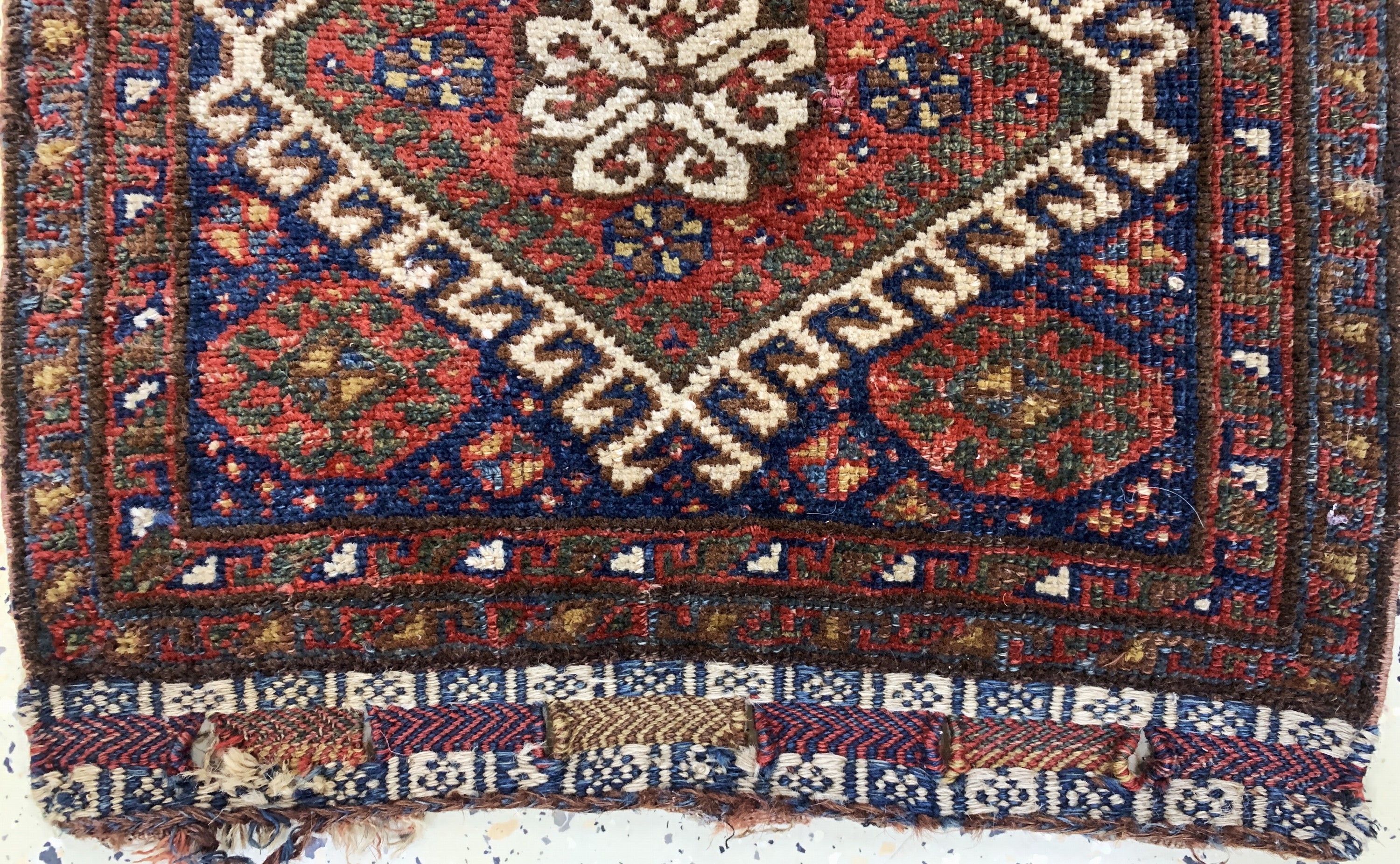 Detail b: Khamseh Taschenfront antik, Persien, 19.Jhd, Wolle auf Wolle, ca. 55 x 55 cm, EHZ: 2-3