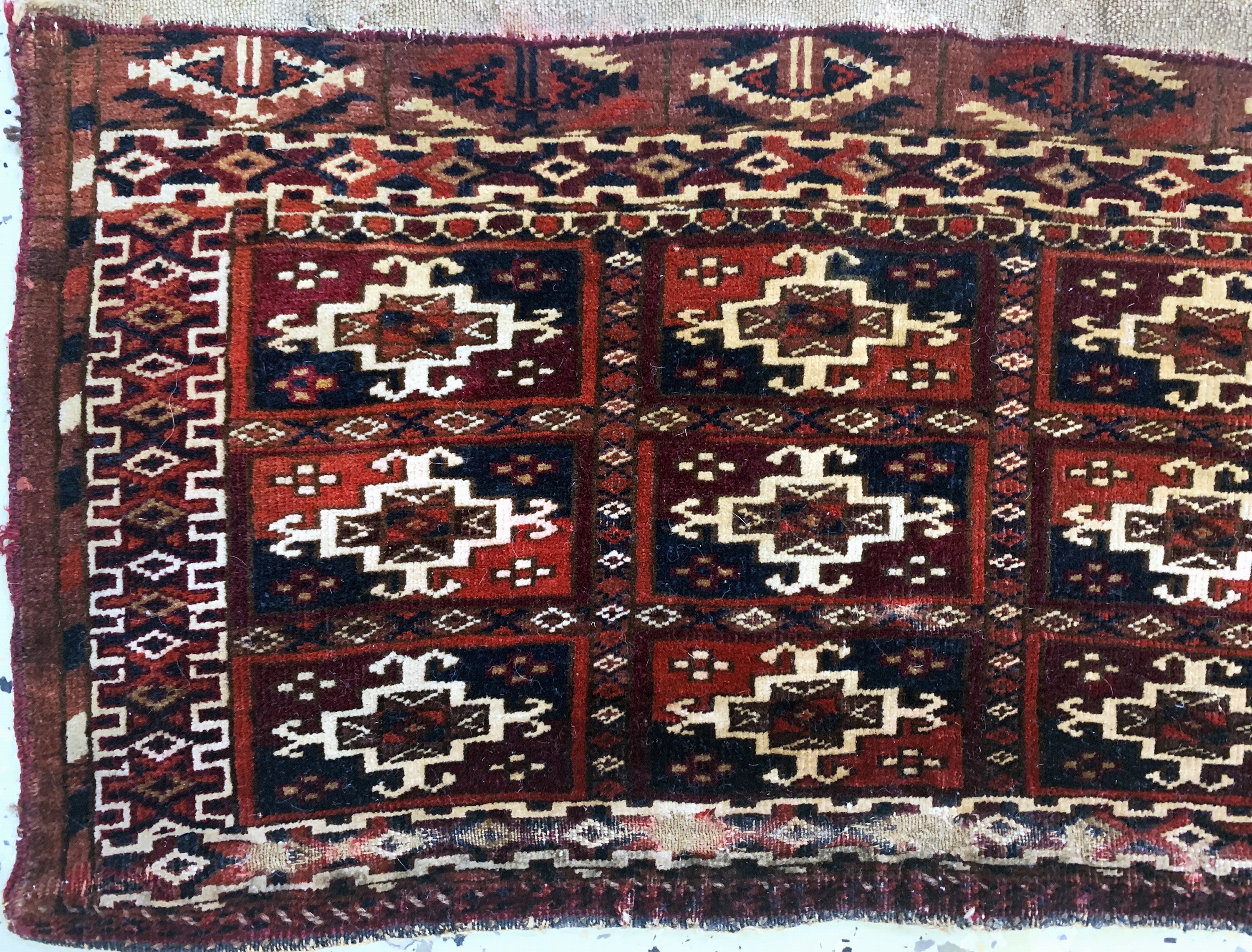 Detail e: 2 Lots Tekke Torba antik, Turkmenistan, 19.Jhd, Wolle auf Wolle, ca. 68 x 33 cm, EHZ: 3