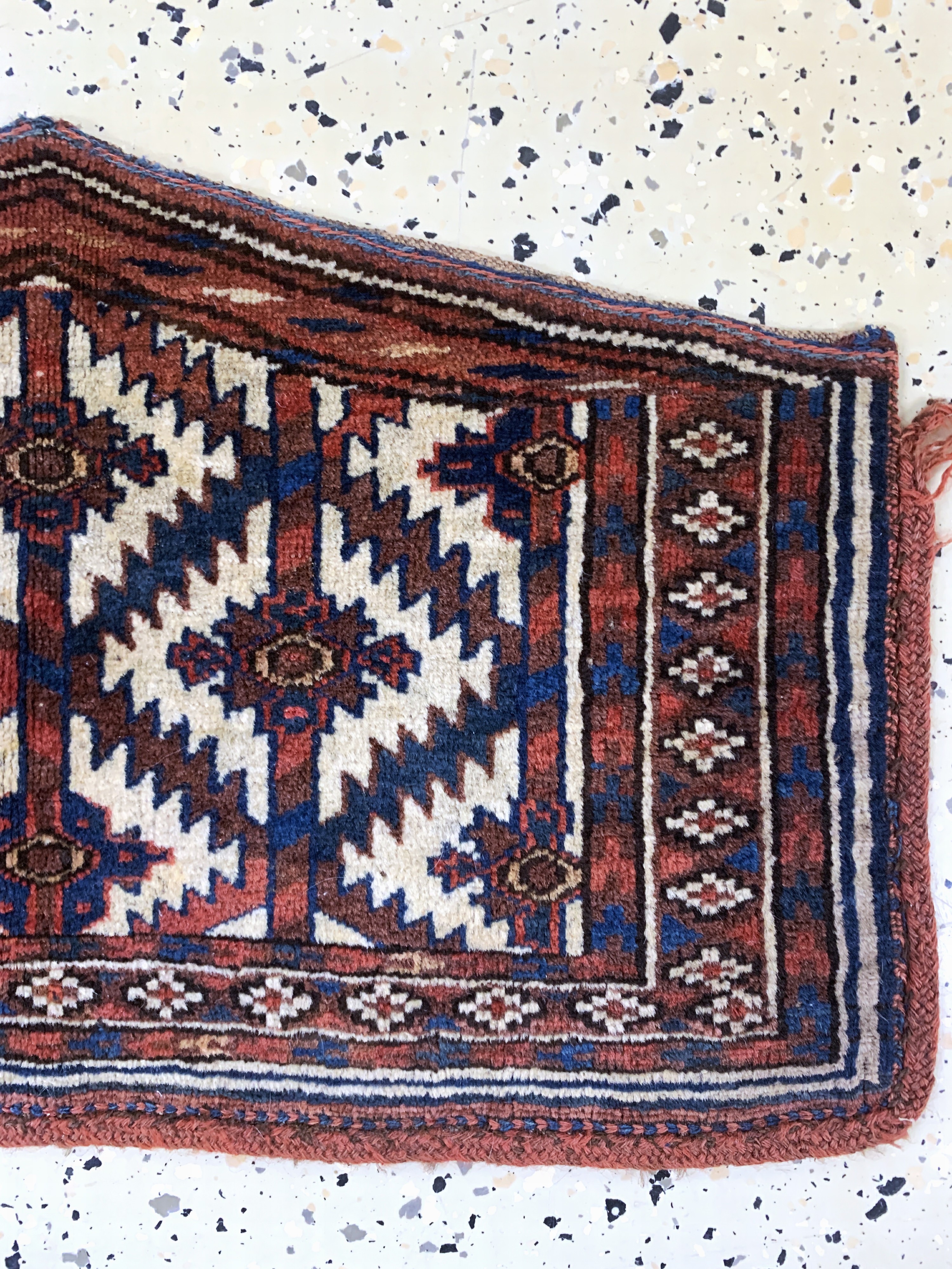 Detail a: Asmalyk antik, Turkmenistan, um 1900, Wolleauf Wolle, ca. 65 x 37 cm, EHZ: 2-3