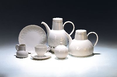 Image Kaffeeservice für 12 Personen, Rosenthal, Modell Lotus weiß, 2 Kaffeekannen, Teekanne, ...
