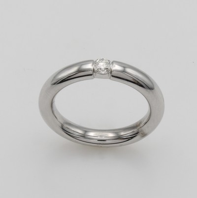27096035a - Ring mit Brillantsolitär, WG 585/000, Brill.ca. 0.20 ct feines Weiß/si, RW ca. 54 ...