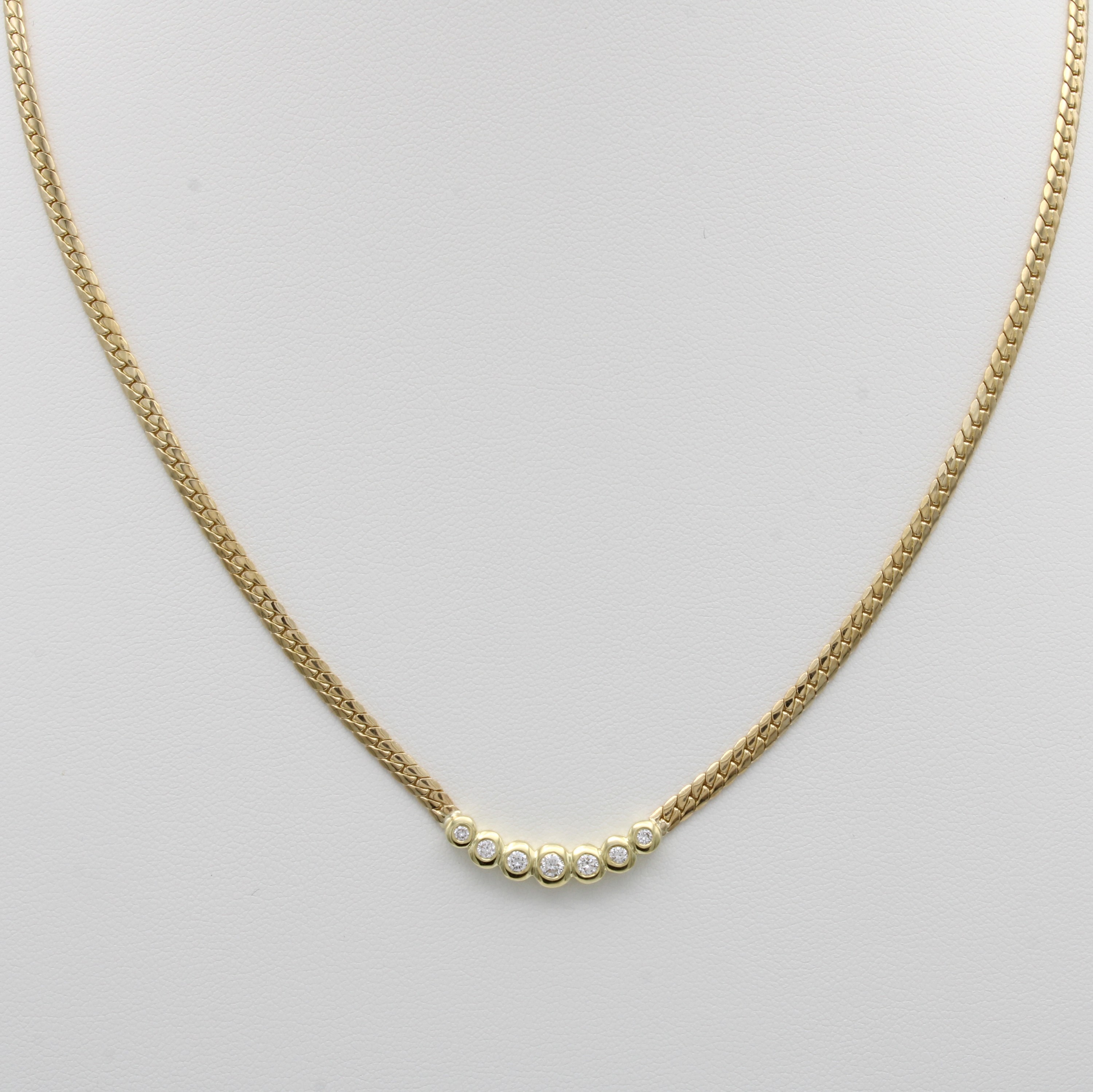 Image 27096136 - Flachpanzercollier mit Brillanten, GG 585/ 000, 7 Brill. zus. ca. 0.25 ct Weiß/p1, Ka- ...