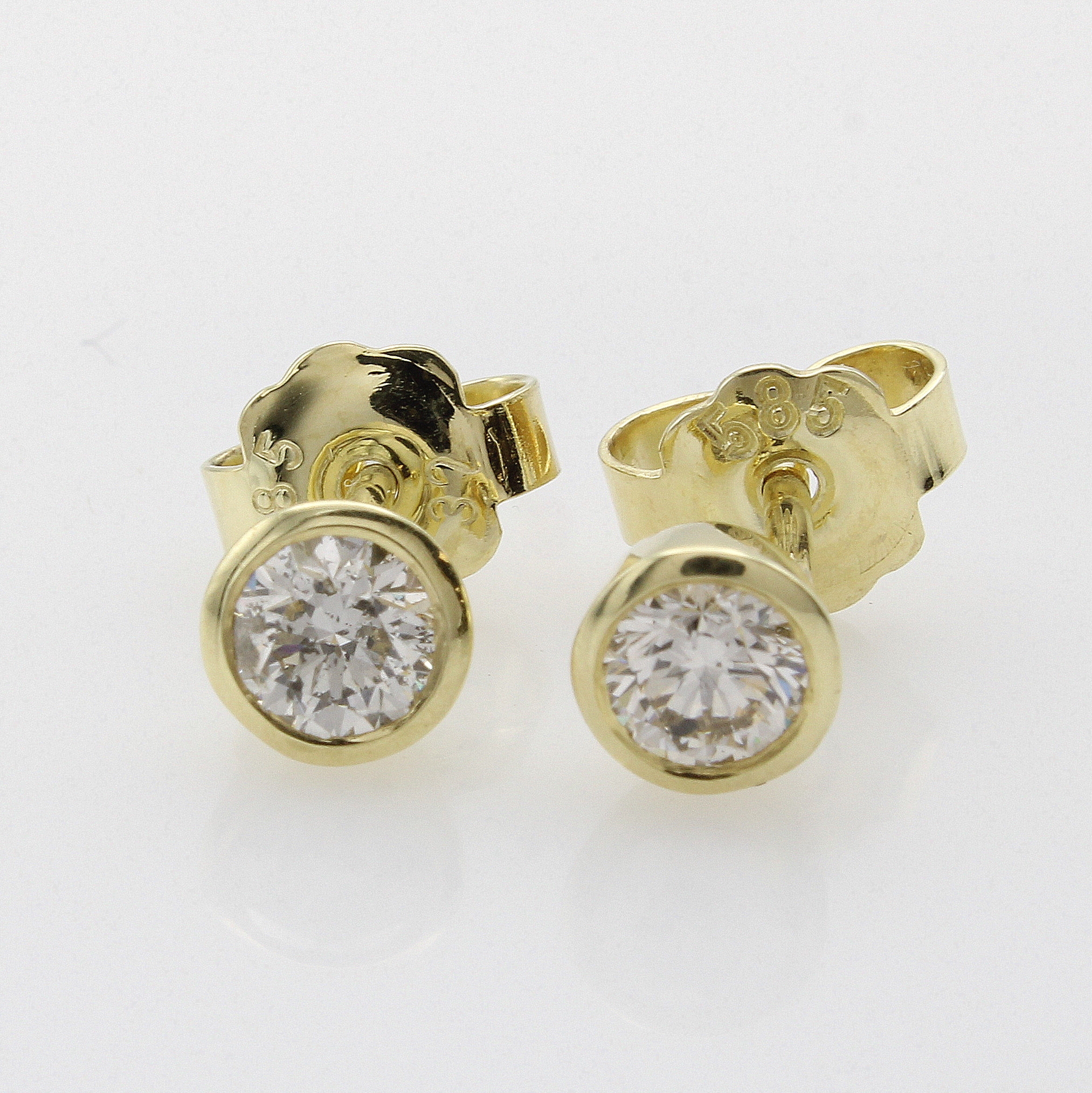 Image 27096206 - Paar Ohrstecker mit Brillanten, GG 585/000, 2 Brill. in Zargenfassungen zus. ca. 0.50 ct ...