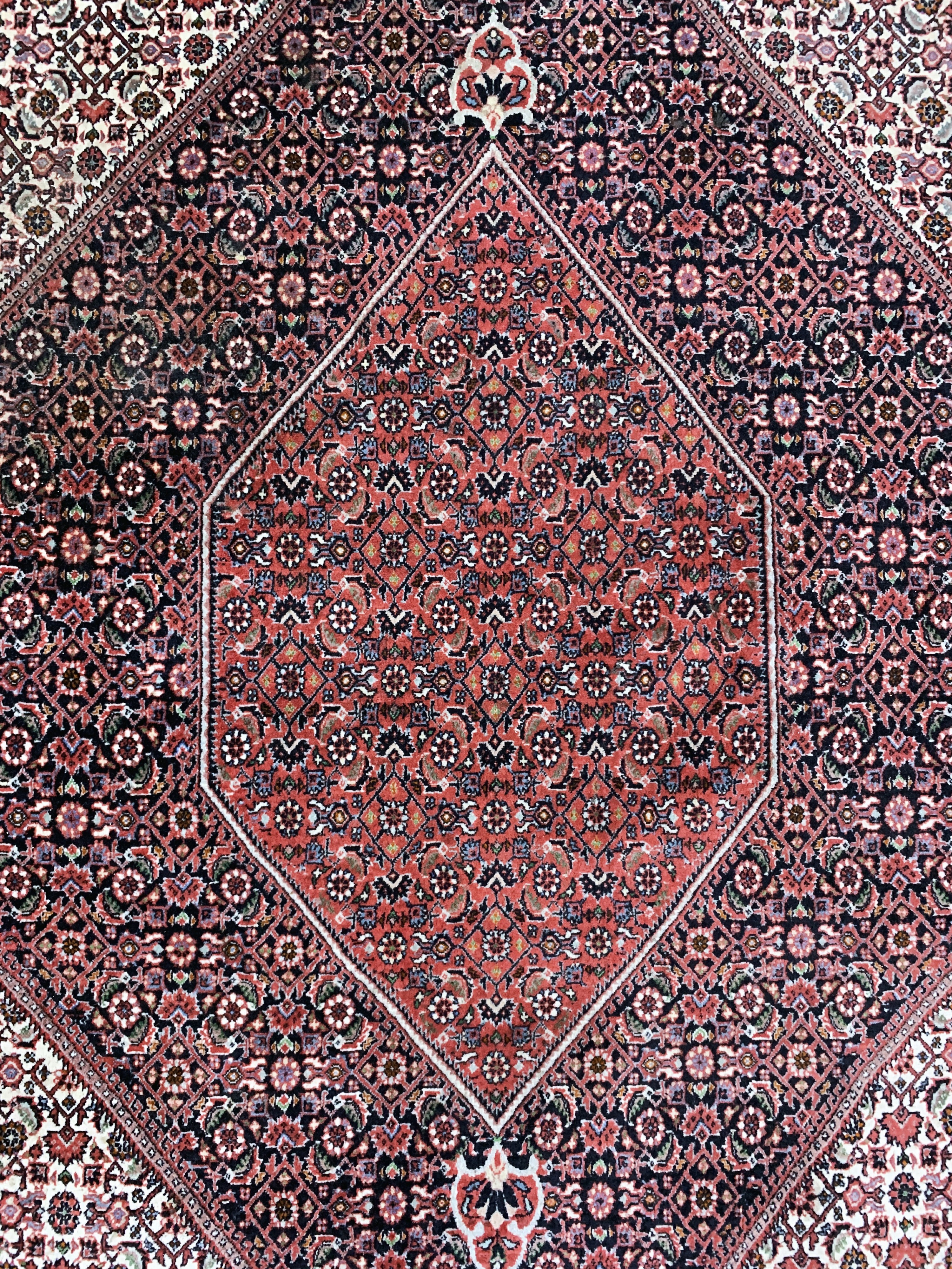 Detail c: Bidjar, Persien, Ende 20.Jhd., Wolle auf Baumwolle, ca. 250 x 205 cm, EHZ: 2