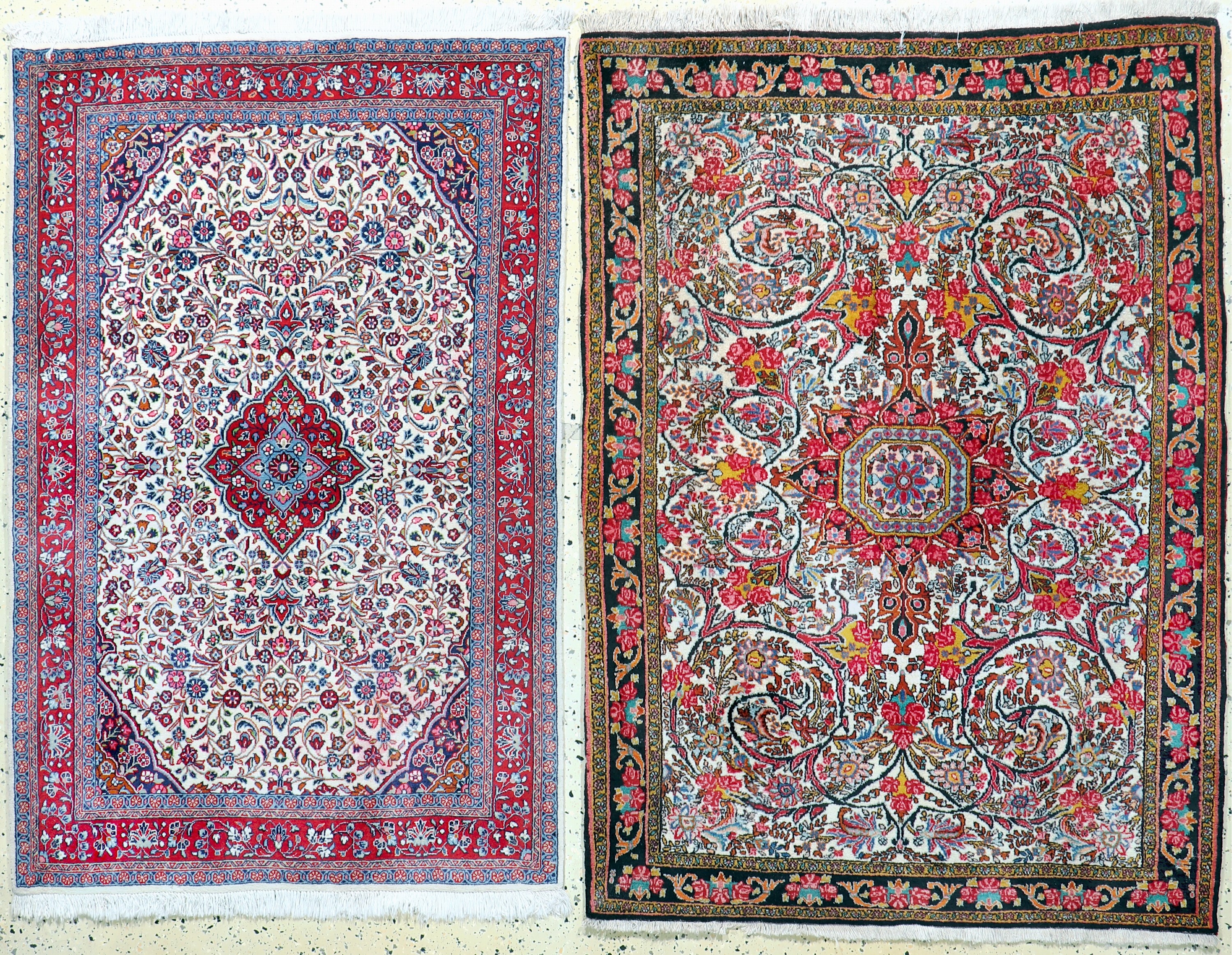 Image 27096229 - 2 lots Bidjar & Sarogh, Persien, Ende 20.Jhd., Wolle auf Baumwolle, ca. 162 x 115 cm, ...