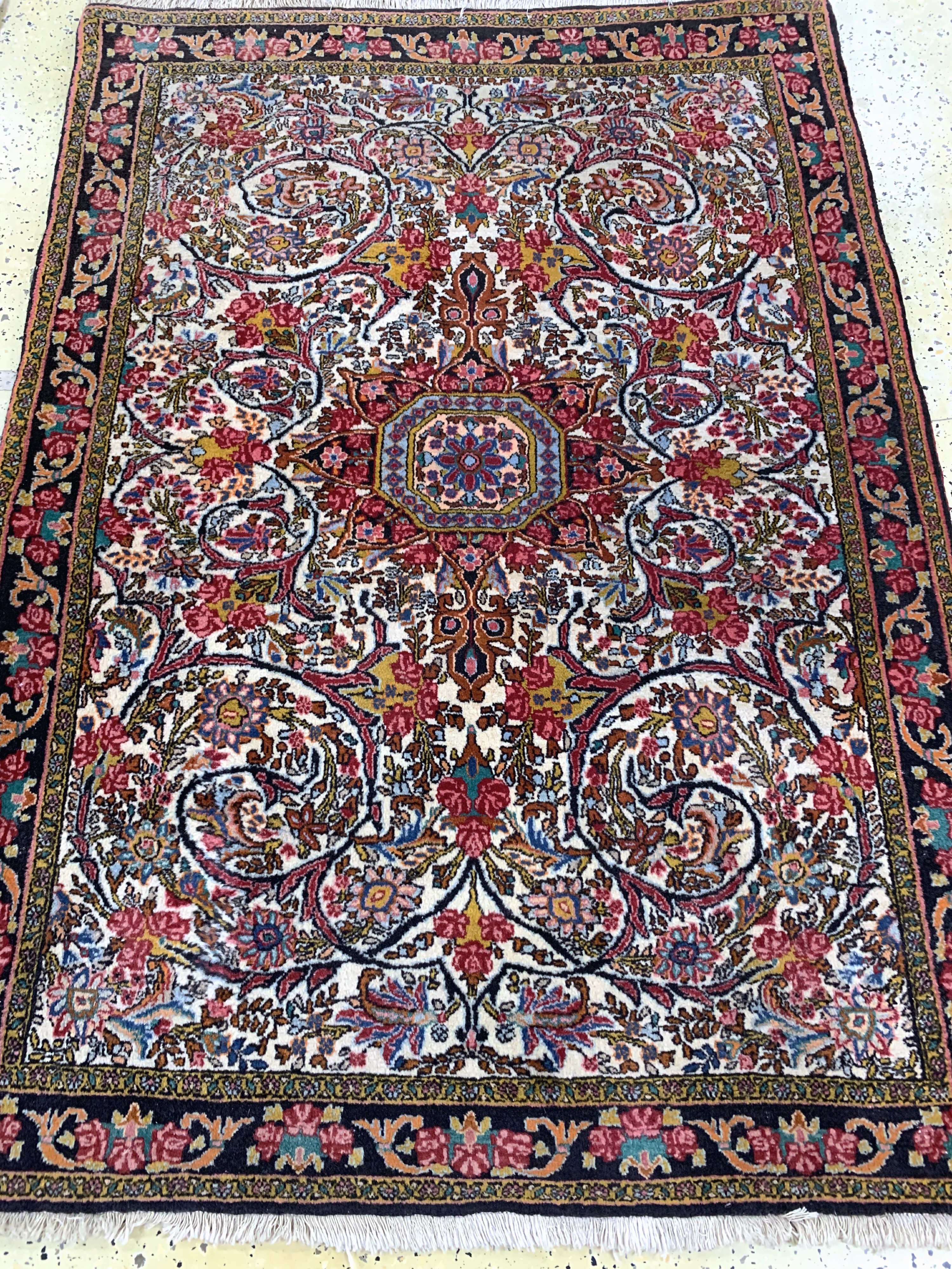 Detail c: 2 lots Bidjar & Sarogh, Persien, Ende 20.Jhd., Wolle auf Baumwolle, ca. 162 x 115 cm, EHZ: 2
