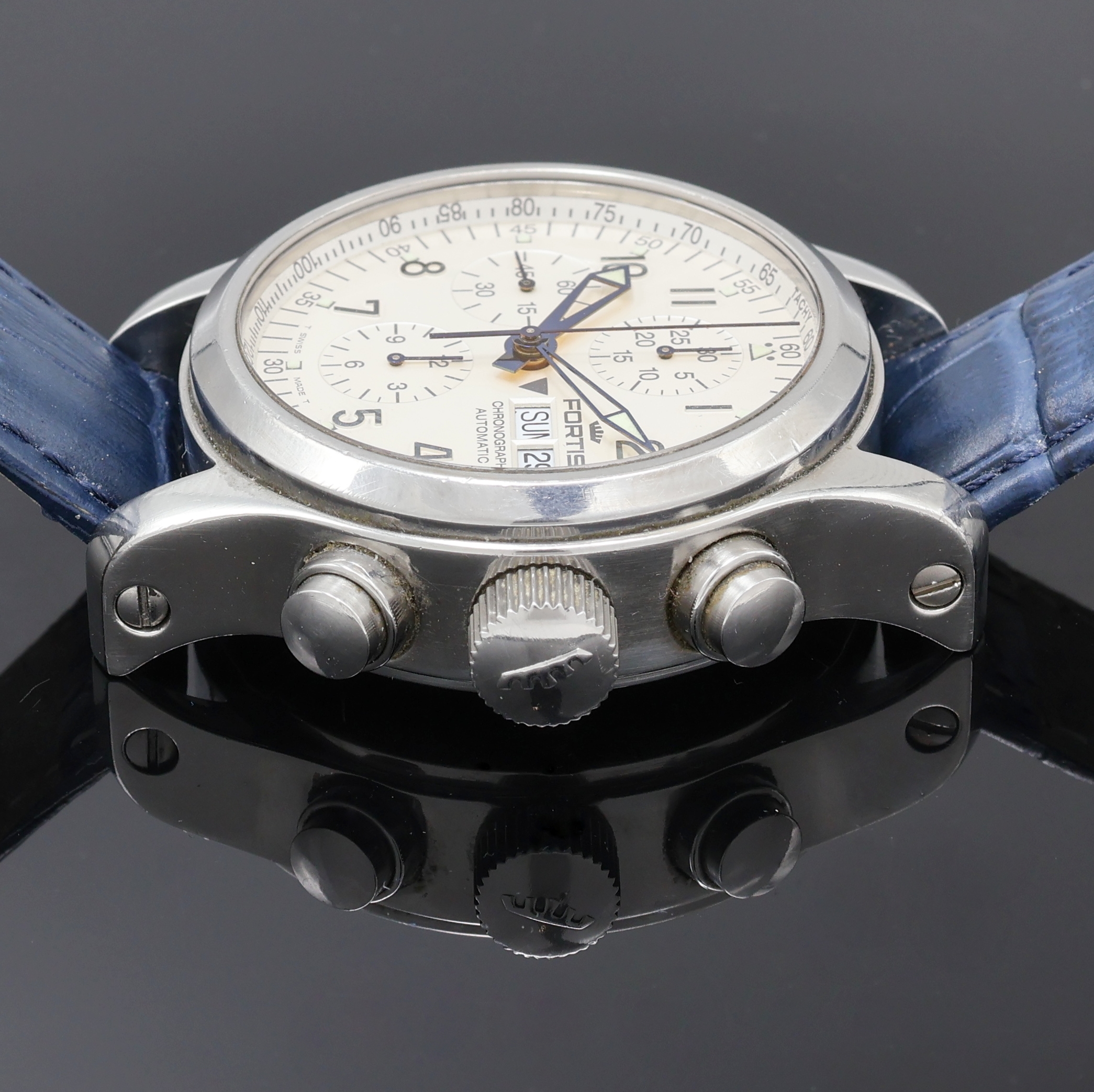 Detail c: FORTIS B42 Herrenarmbanduhr mit Chronograph Referenz 635.10.141.1, Schweiz um 2000, Automatik, beids. vergl. Edelstahlgeh., Boden und Krone verschr., ...