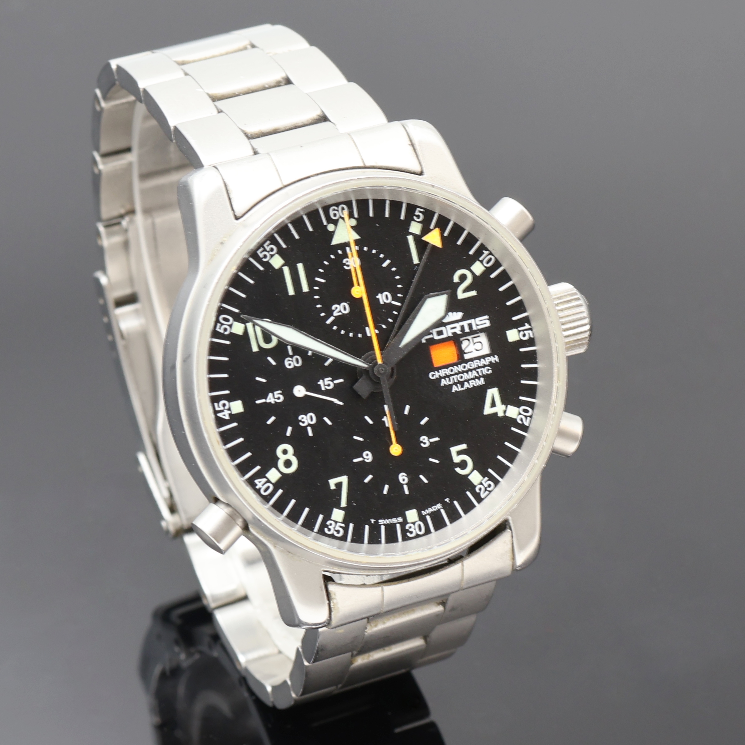 Detail b: FORTIS Armbandchronograph mit Alarm Referenz 599.10.170, Automatik, Schweiz um 2000, Edelstahl inkl. orig. Gliederband m. Faltschl., Boden verschr., ...