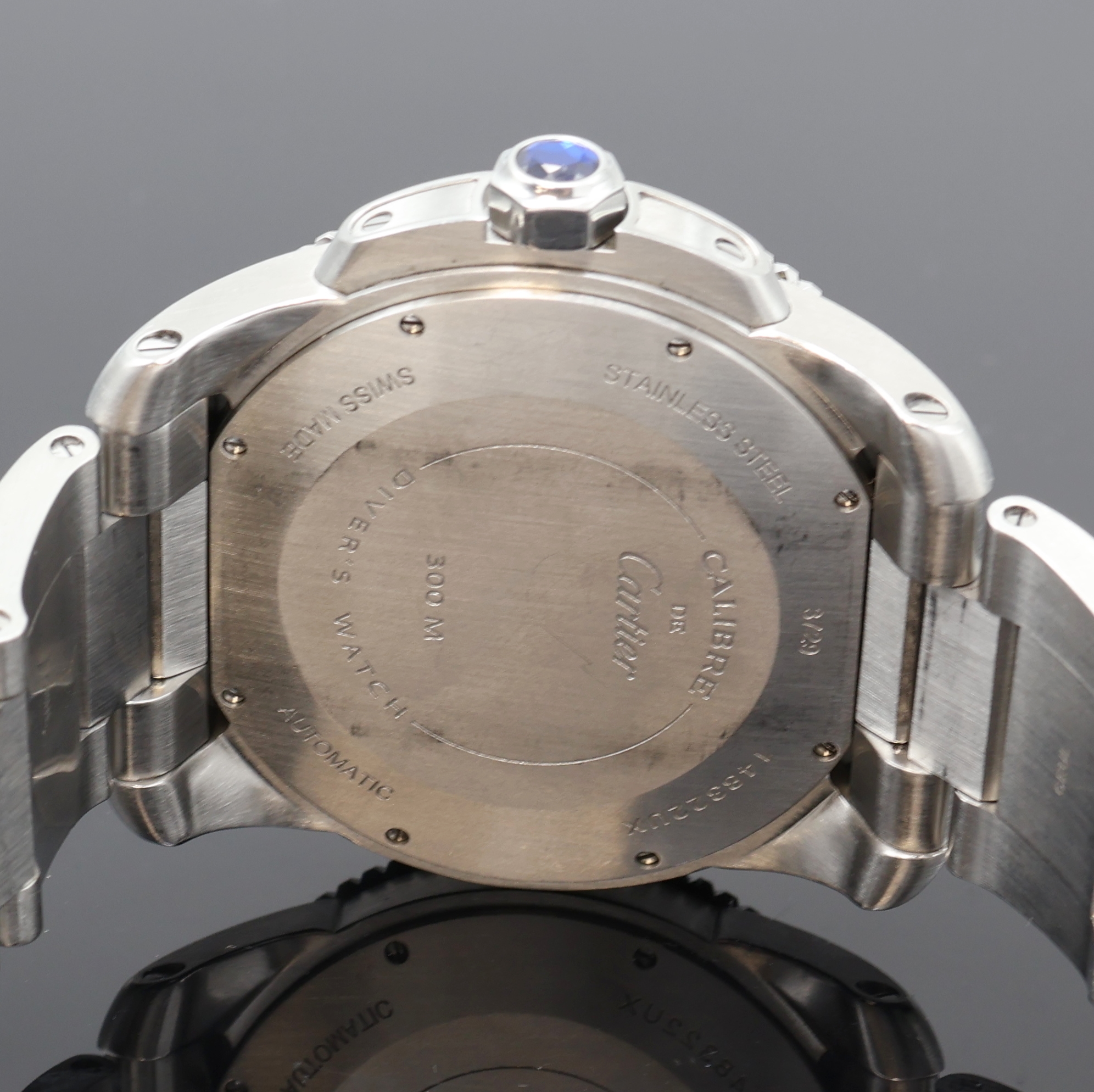Detail d: CARTIER Armbanduhr Calibre de Cartier Diver Referenz 3729, Automatik, Schweiz um 2016, Edelstahlgeh. inkl. Gliederband m. dopp. Faltschl., Boden ...