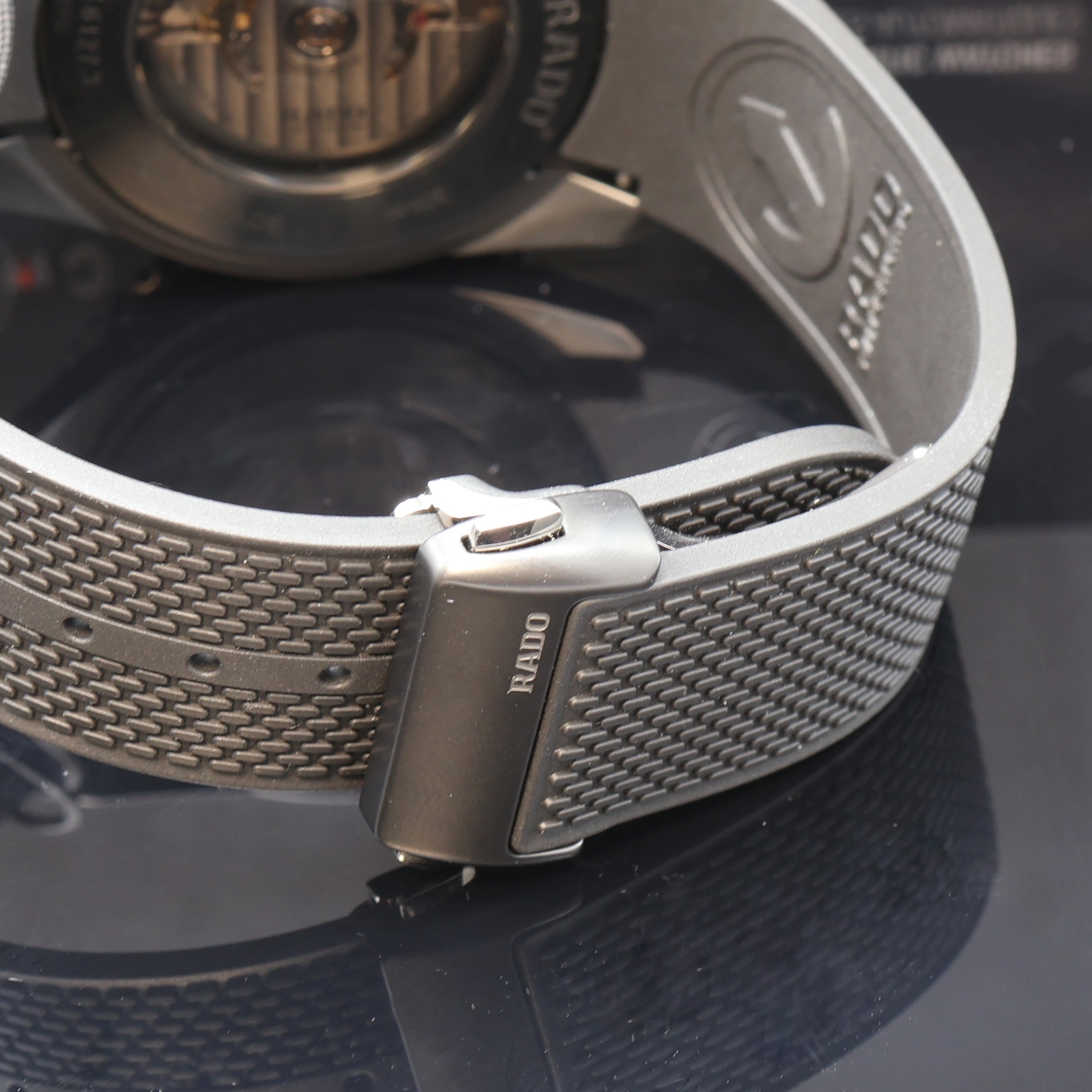 Detail c: RADO nahezu neuwertige Herrenarmbanduhr Captain Cook High-Tech Referenz R32127156, Automatik, Schweiz um 2024, beids. vergl. Keramikgeh. inkl. orig. ...