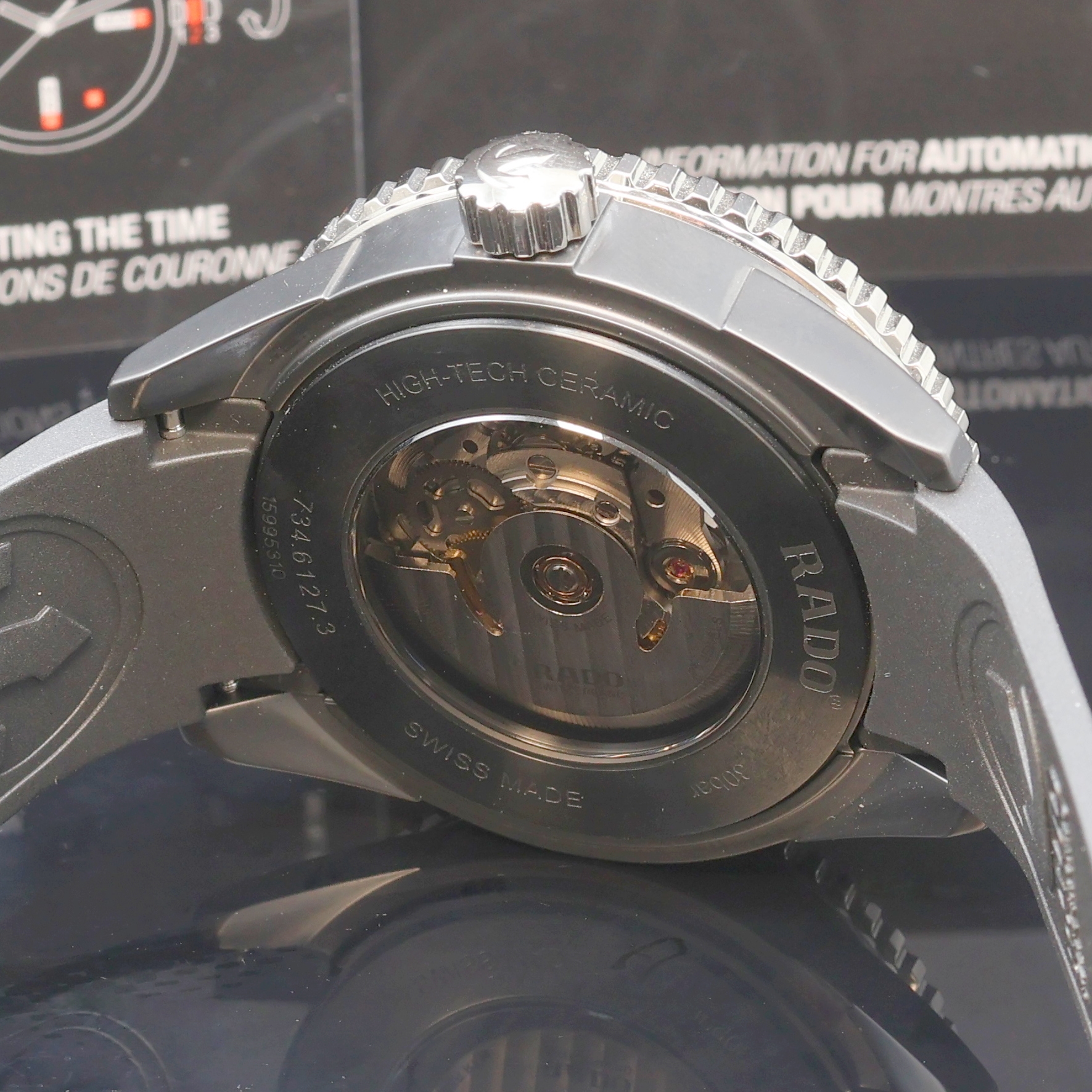 Detail e: RADO nahezu neuwertige Herrenarmbanduhr Captain Cook High-Tech Referenz R32127156, Automatik, Schweiz um 2024, beids. vergl. Keramikgeh. inkl. orig. ...