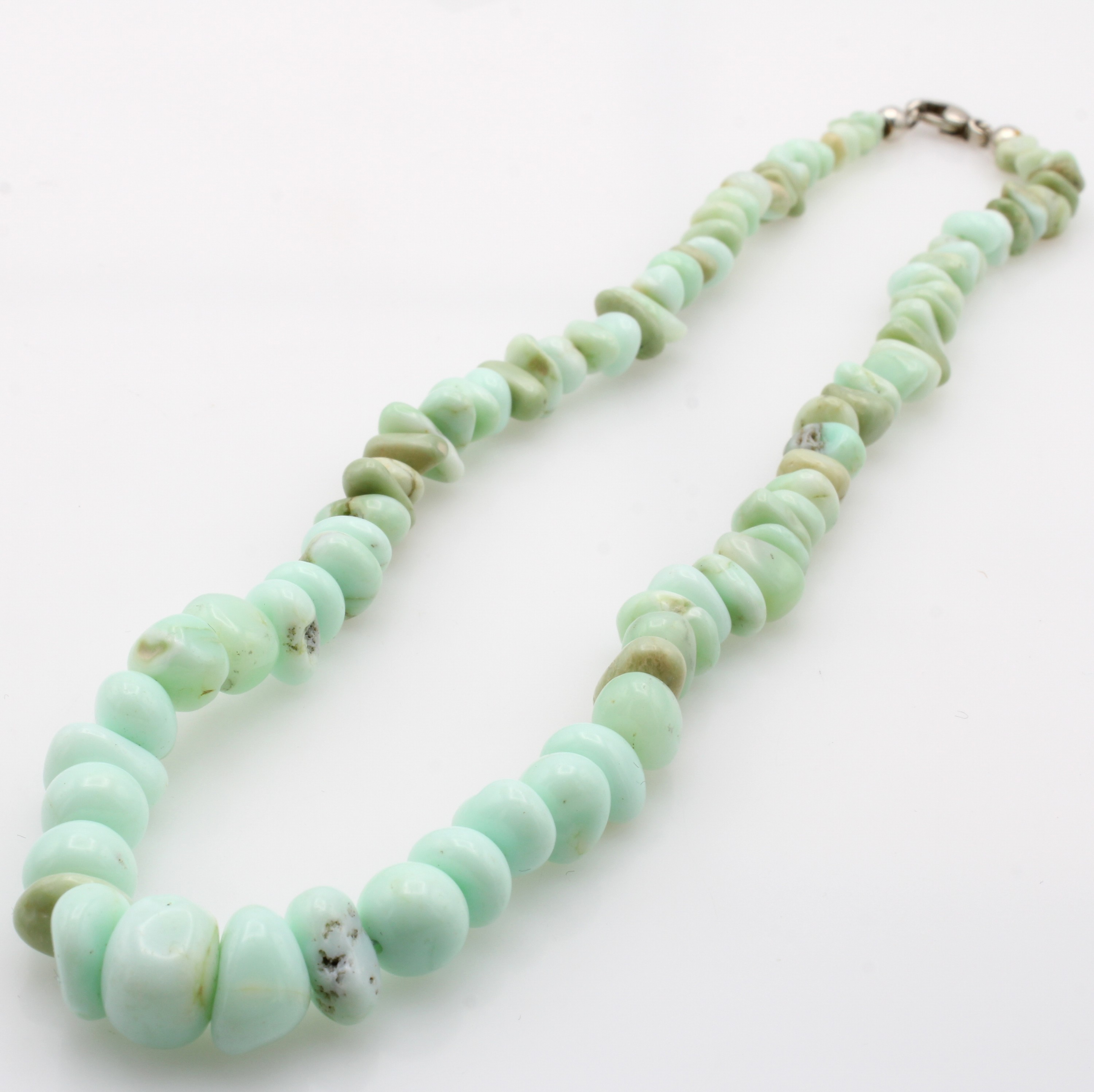 Image 27096895 - Opalkette, Karabinerschl. 925er Silber, grüne Opale in versch. Größen, Herkunft: ...