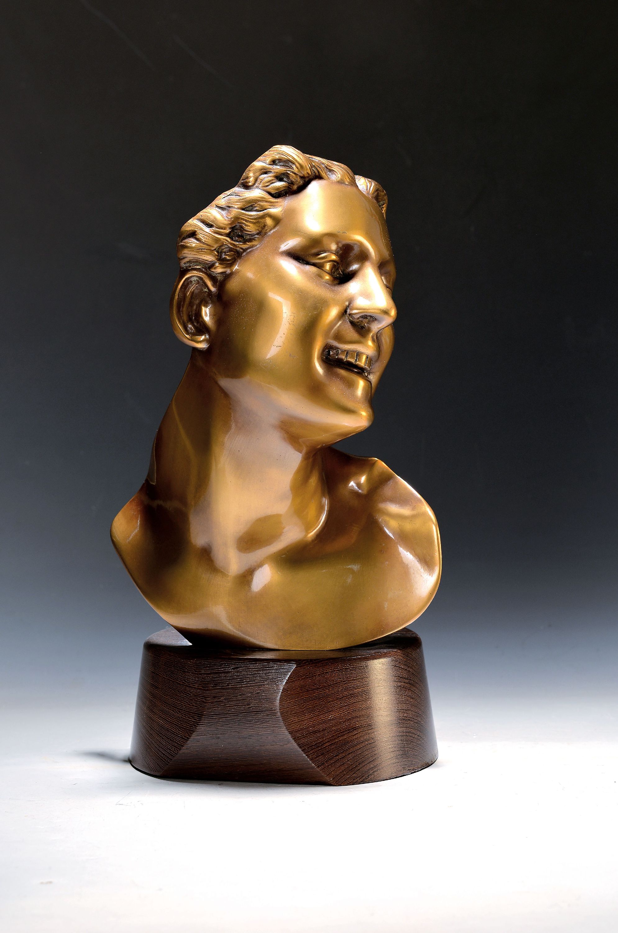 Image 27096931 - Bronzeskulptur, Frankreich, 1930er Jahre, lachendes Gesicht, sign. J. Carpeaux (1827- ...