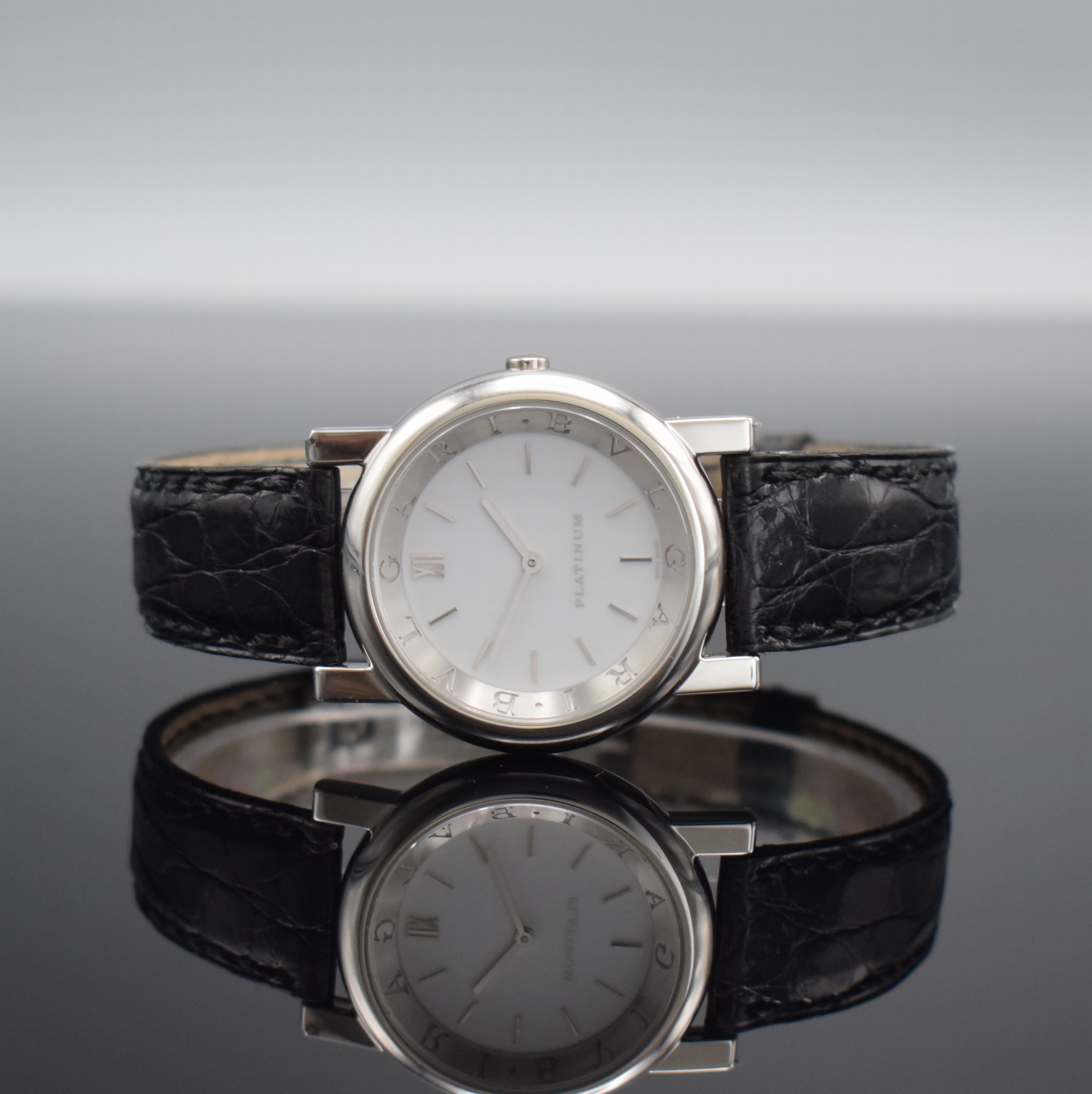 Image 27097126 - BULGARI Anfiteatro Damenarmbanduhr in Platin Referenz AT 35 PL,, Schweiz, quarz, Boden ...