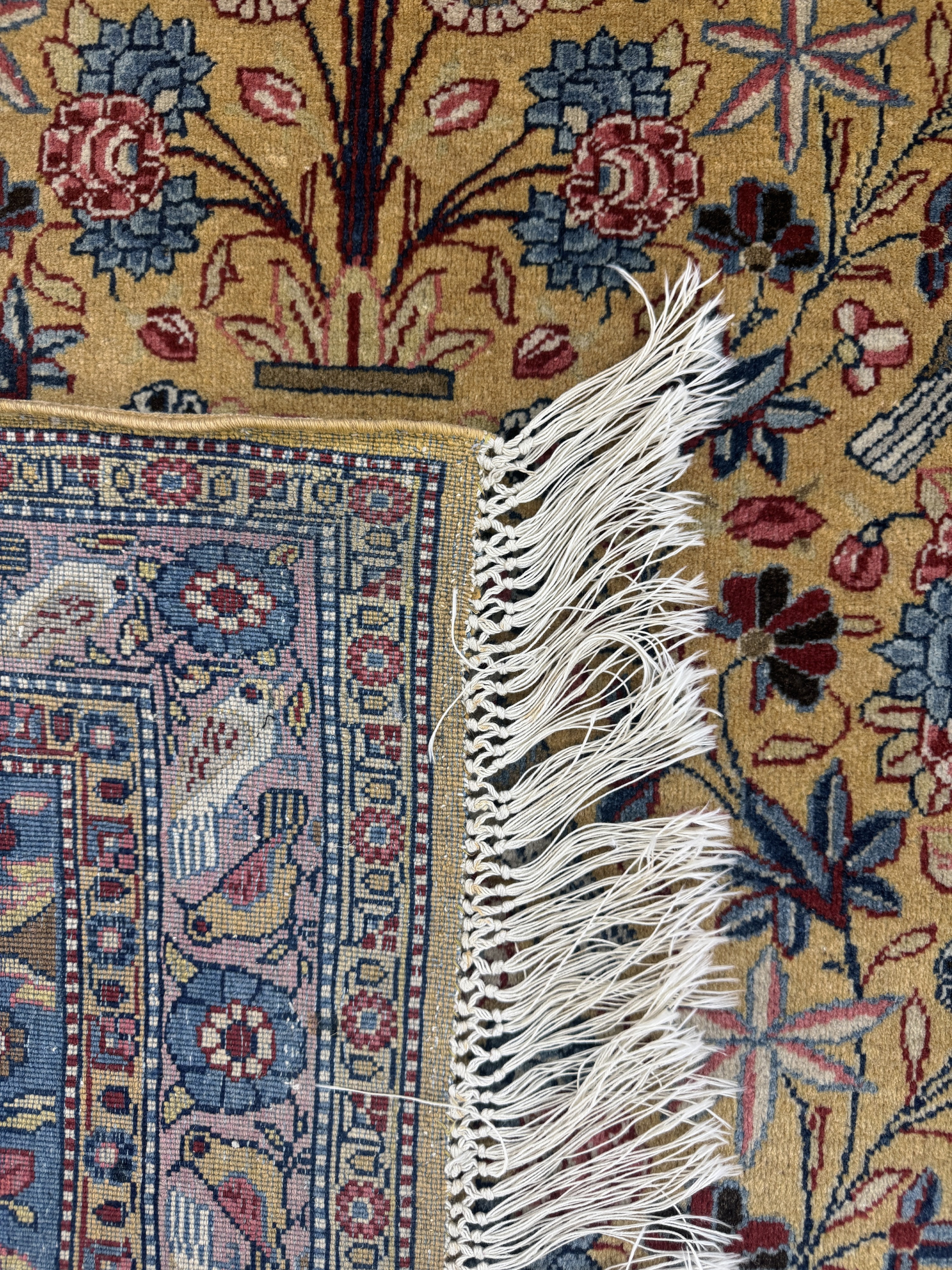 Detail m: Keschan"Dabir-Sanayeh", Persien, signiert, Anfang 20.Jhd, Korkwolle auf Baumwolle, ca. 312 x 207 cm, EHZ: 2, (Fransen erneuert)