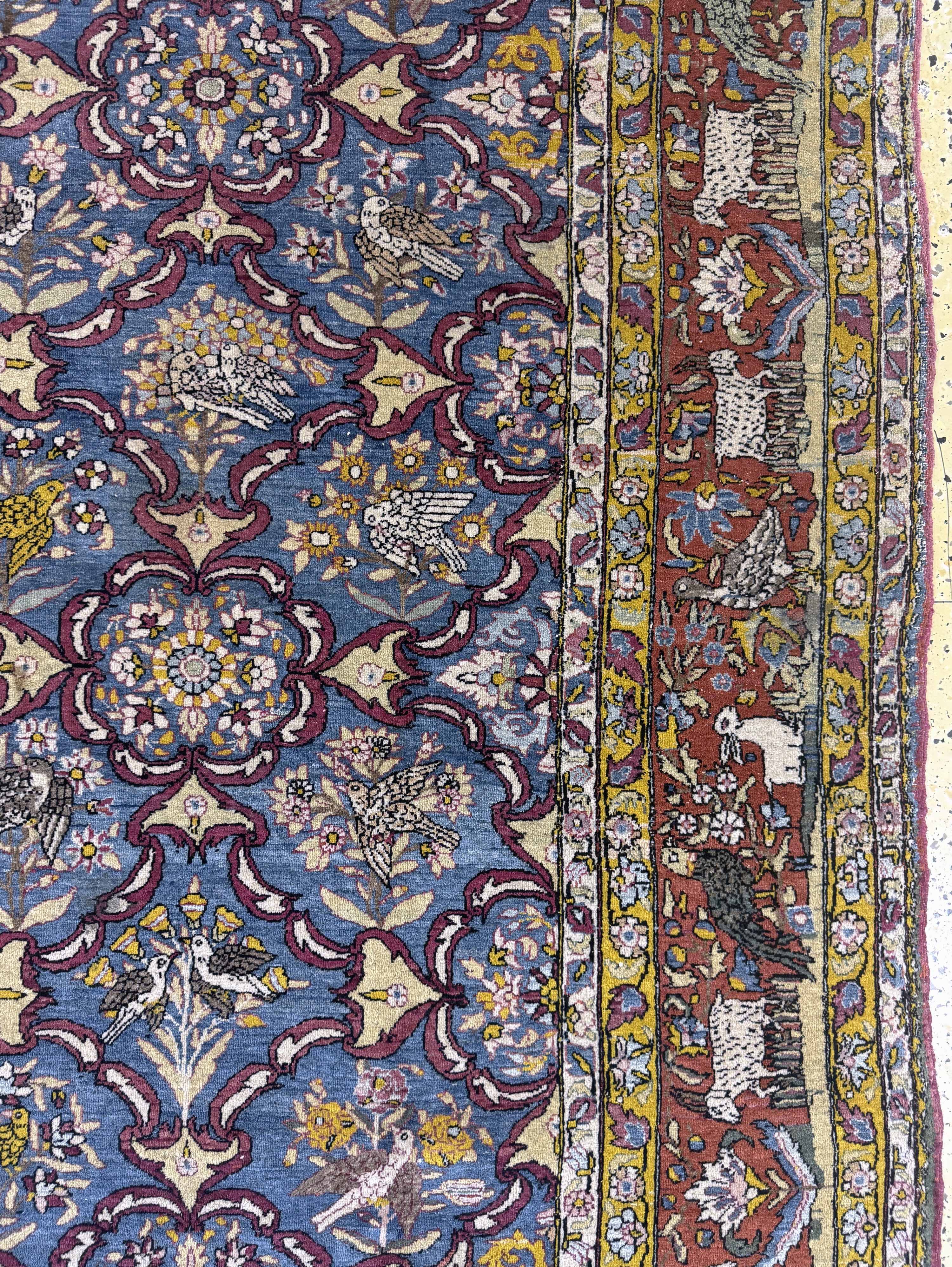 Detail e: Teheran antik, Persien, Anfang 20.Jhd, Wolle auf Baumwolle, ca. 288 x 200 cm, EHZ: 2,(Mottenfrass).