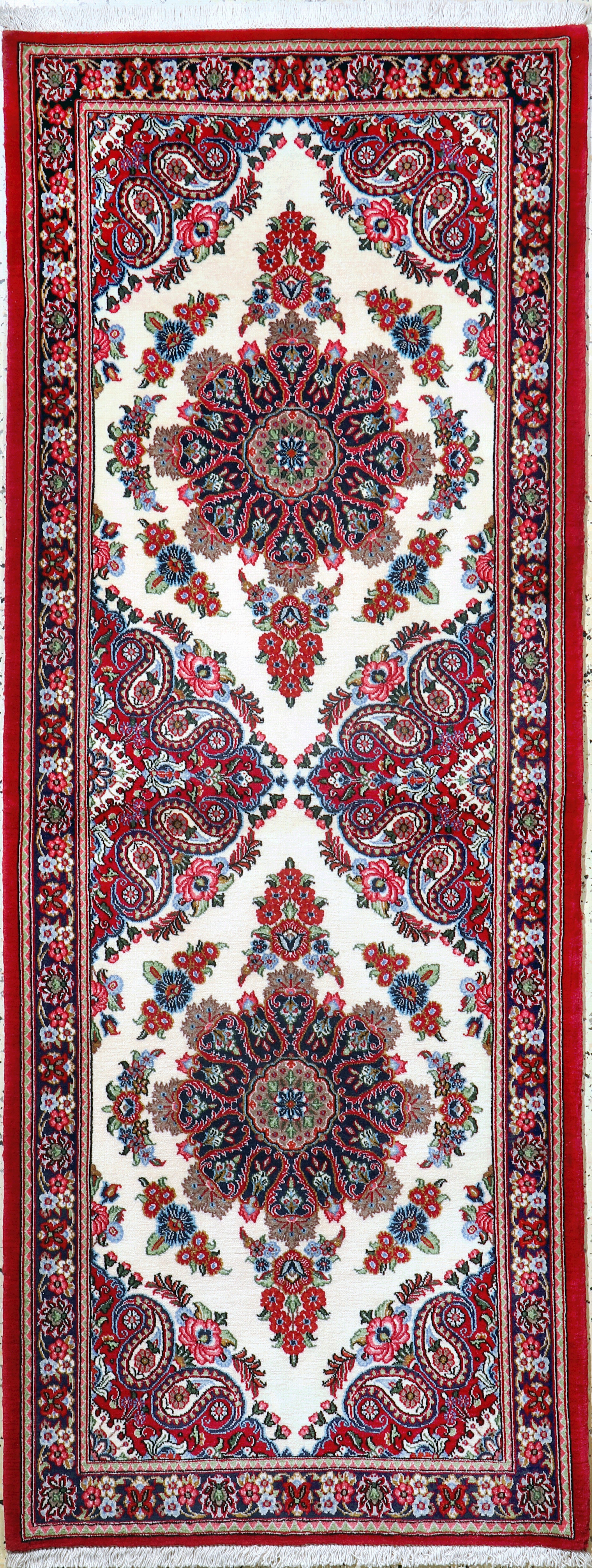 Image 27097239 - Ghom Kork, Persien, Neuwertig, Korkwolle, ca. 206 x 80 cm Schätzpreis: 1150, - EUR