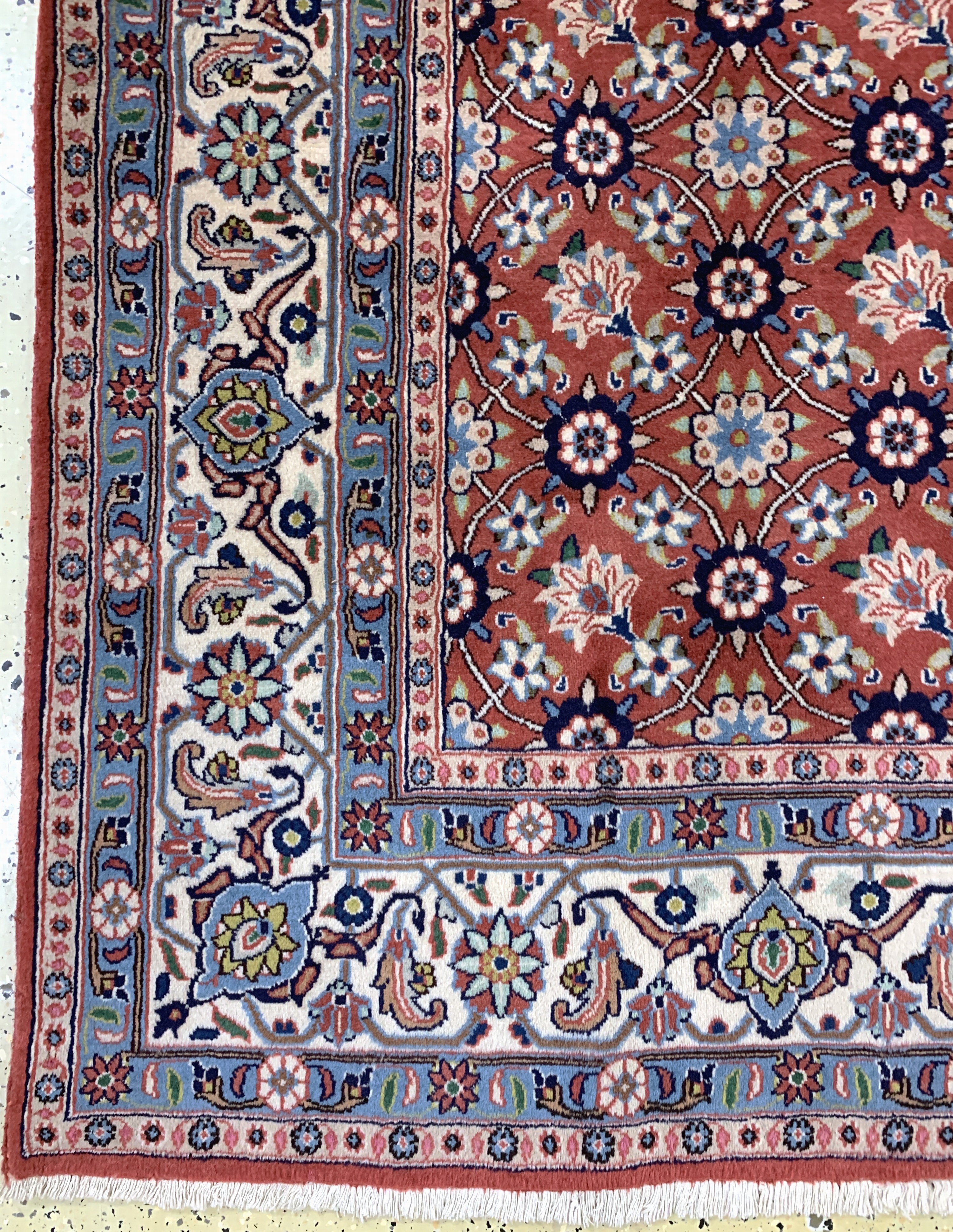 Detail b: Weramin, Persien, Ende 20.Jhd, Wolle auf Baumwolle, ca. 196 x 194 cm, EHZ: 2, (kleine Beschädigung)