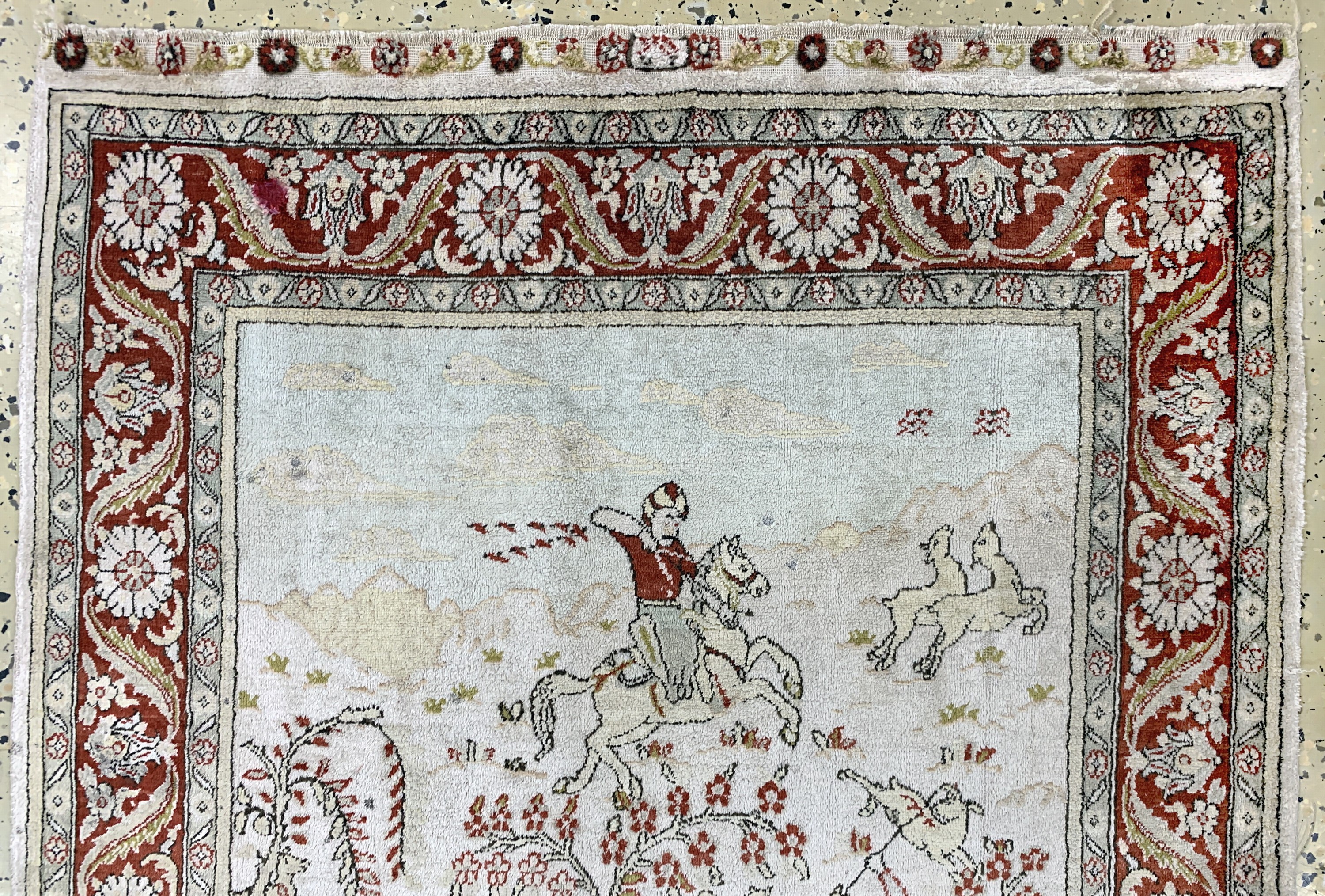 Detail a: Hereke Seide, China, Mitte 20.Jhd, reine Naturseide, ca. 123 x 77 cm, EHZ: 2