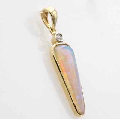 27097202a - Anhänger mit Opal und Brillanten, GG 585/000, Opal ca. 3 ct, 1 Brill. ca. 0.10 ct ...