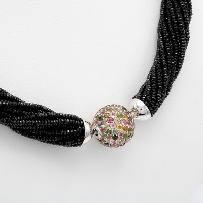 27097247a - 18-reihiges Spinellcollier mit Turmalin- Wechselschließe, fac., schwarze Spinell- ...