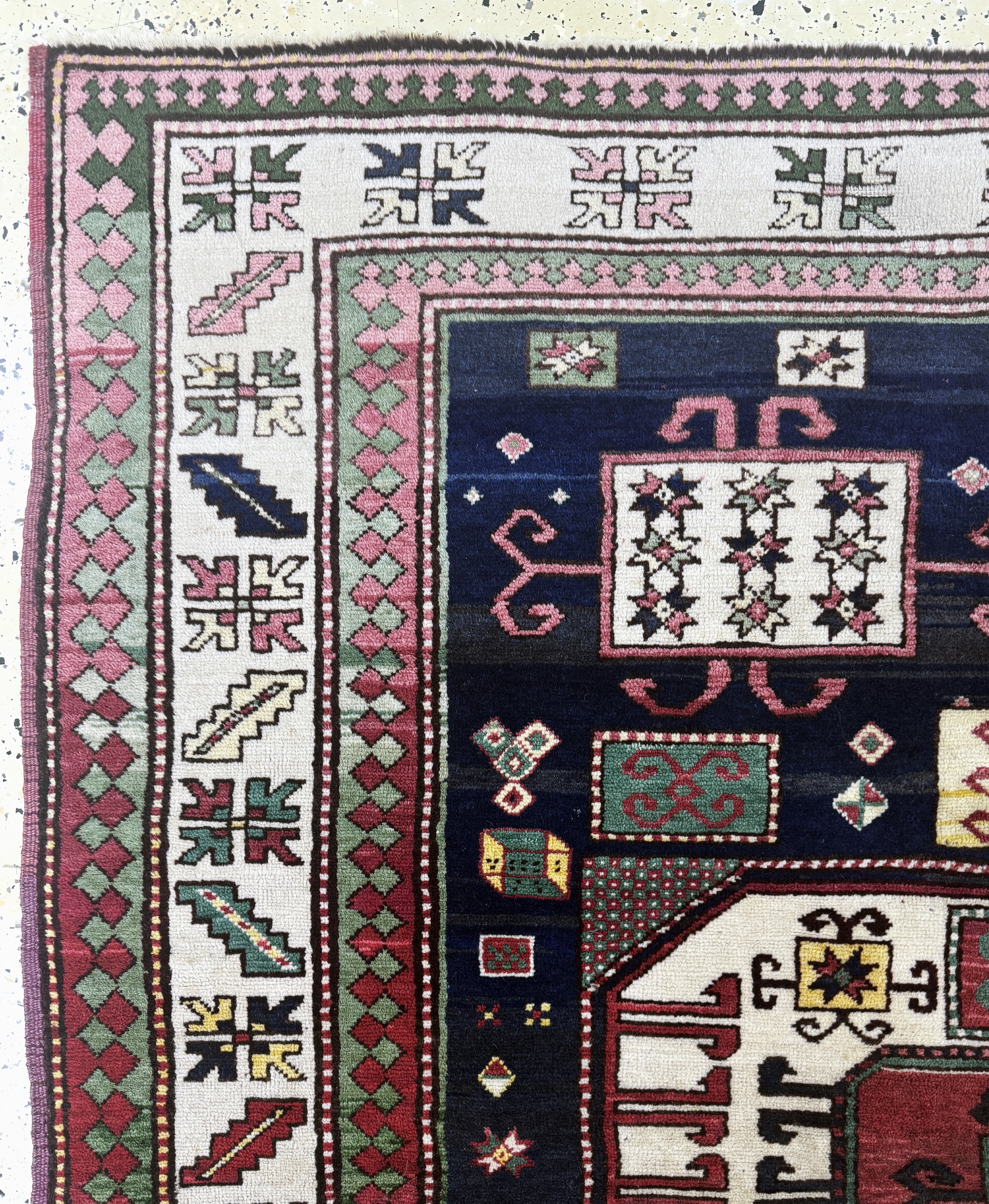 Detail c: Kars Kazak, Türkei, Mitte 20.Jhd, Wolle aufWolle, ca. 200 x 185 cm, EHZ: 2-3