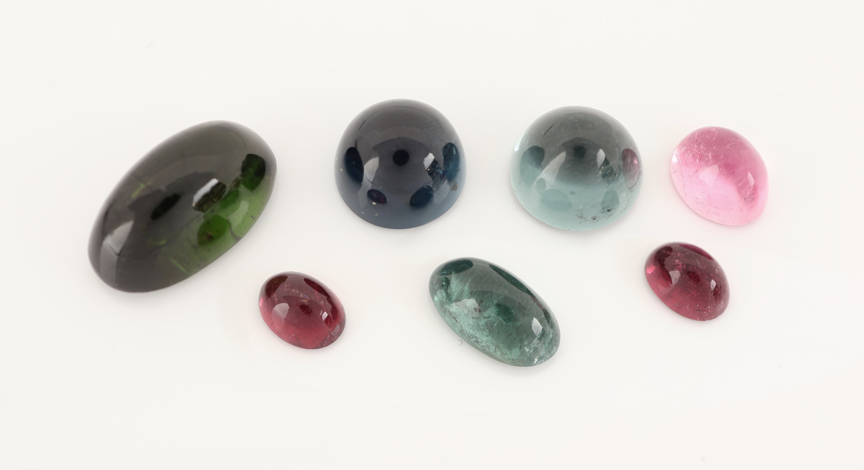 Image 27098669 - Lot 7 lose Turmaline, zus. ca. 46.14 ct, Cabochons in versch. Größen, Formen und Farben ...