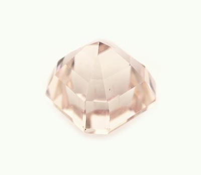 27098663c - Loser Kunzit, ca. 19.65 ct, oktagonal facett.,ca. 13.42 x 13.52 x 13.64 mm Schätzpreis: ...