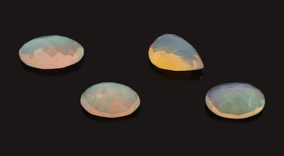 27098667b - Lot 4 lose Opale, zus. ca. 10.44 ct, 3 x ovalfacett., 1 x facett. Tropfen, versch. ...
