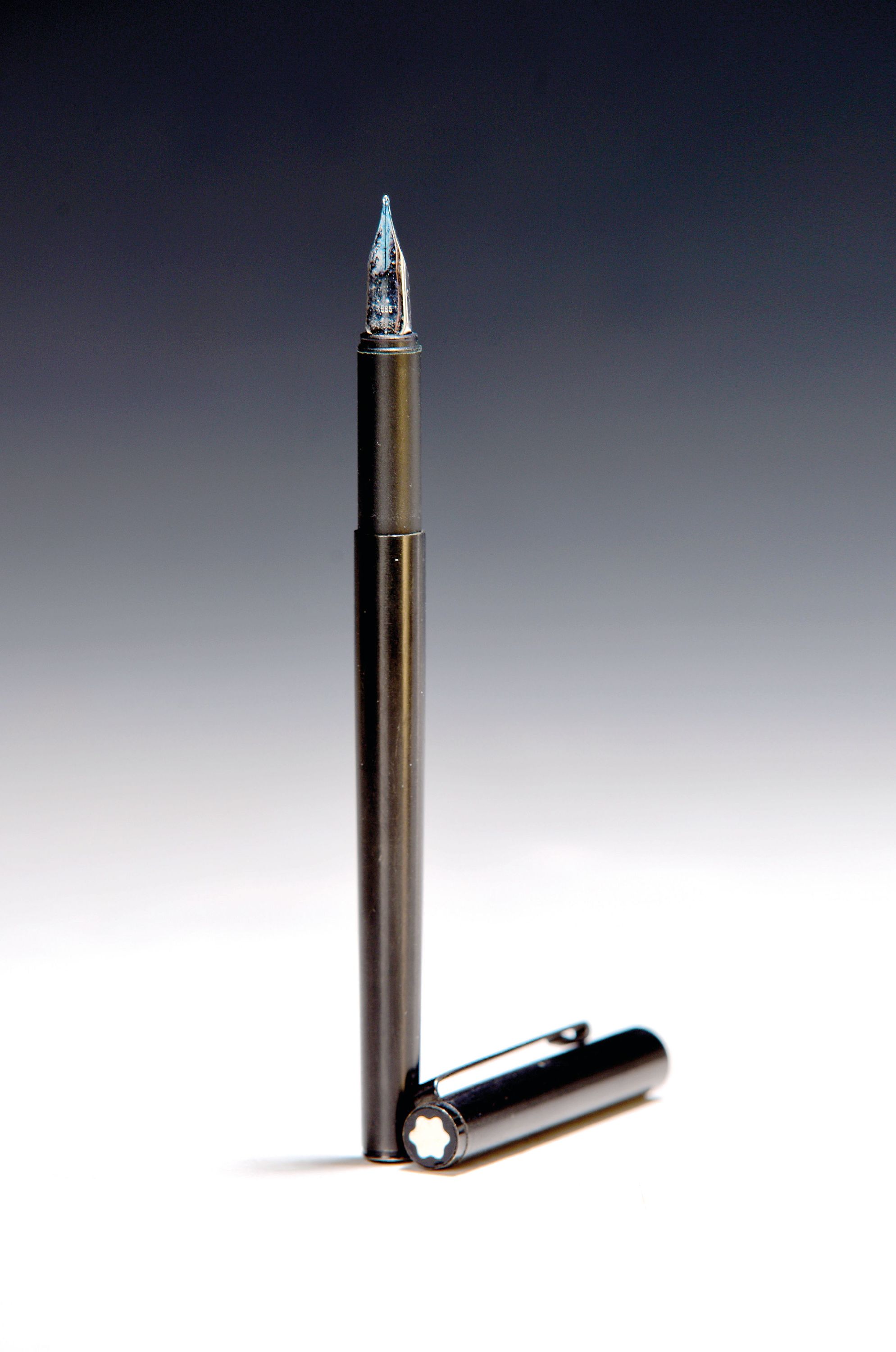 Image 27099406 - Füllfederhalter Noblesse, Montblanc, Feder aus 585er-Silber, schwarzes Gehäuse, ca. ...