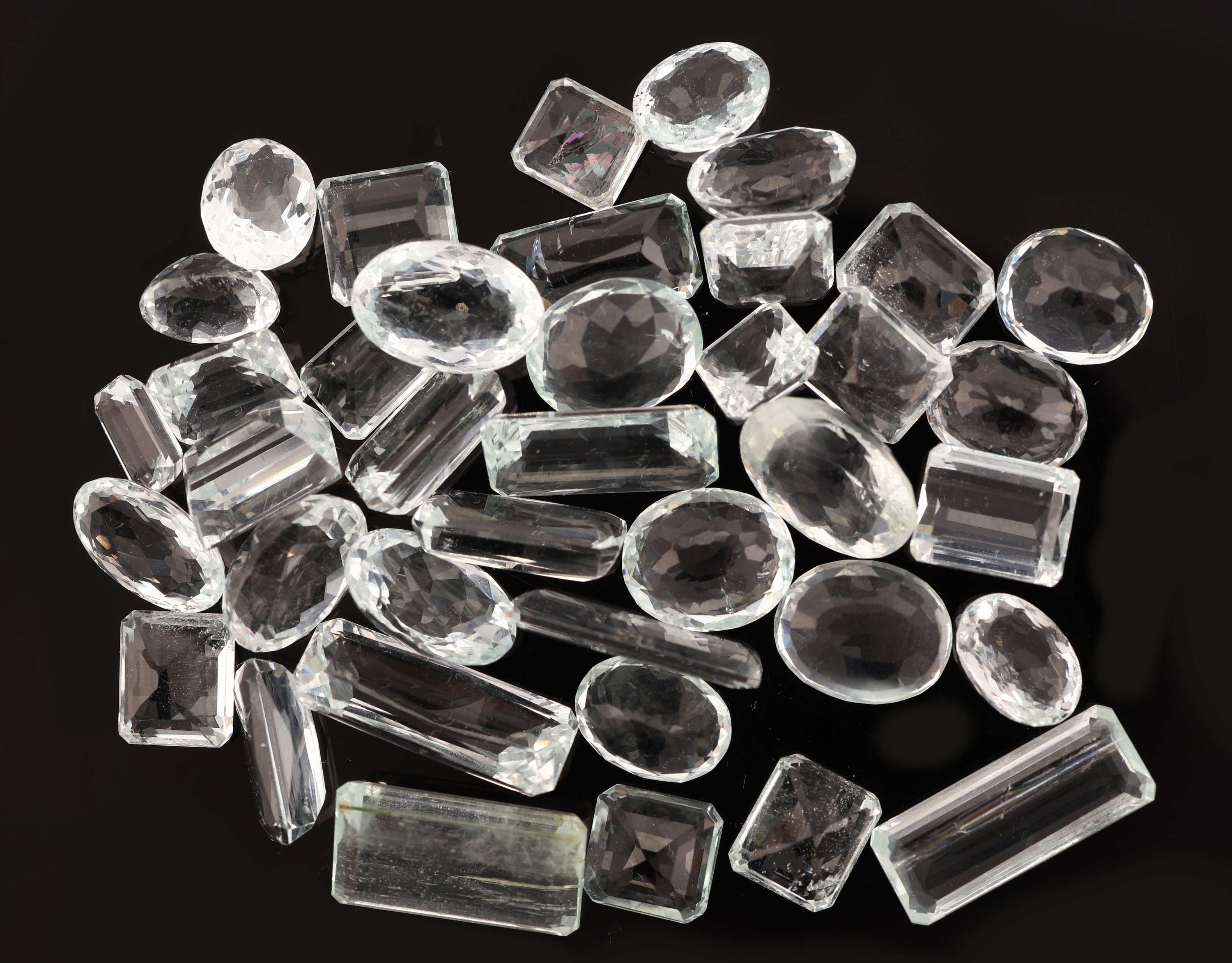 Image 27100857 - Lot 37 lose Aquamarine, zus. ca. 50.63 ct, versch. Schliffformen, Größen und ...